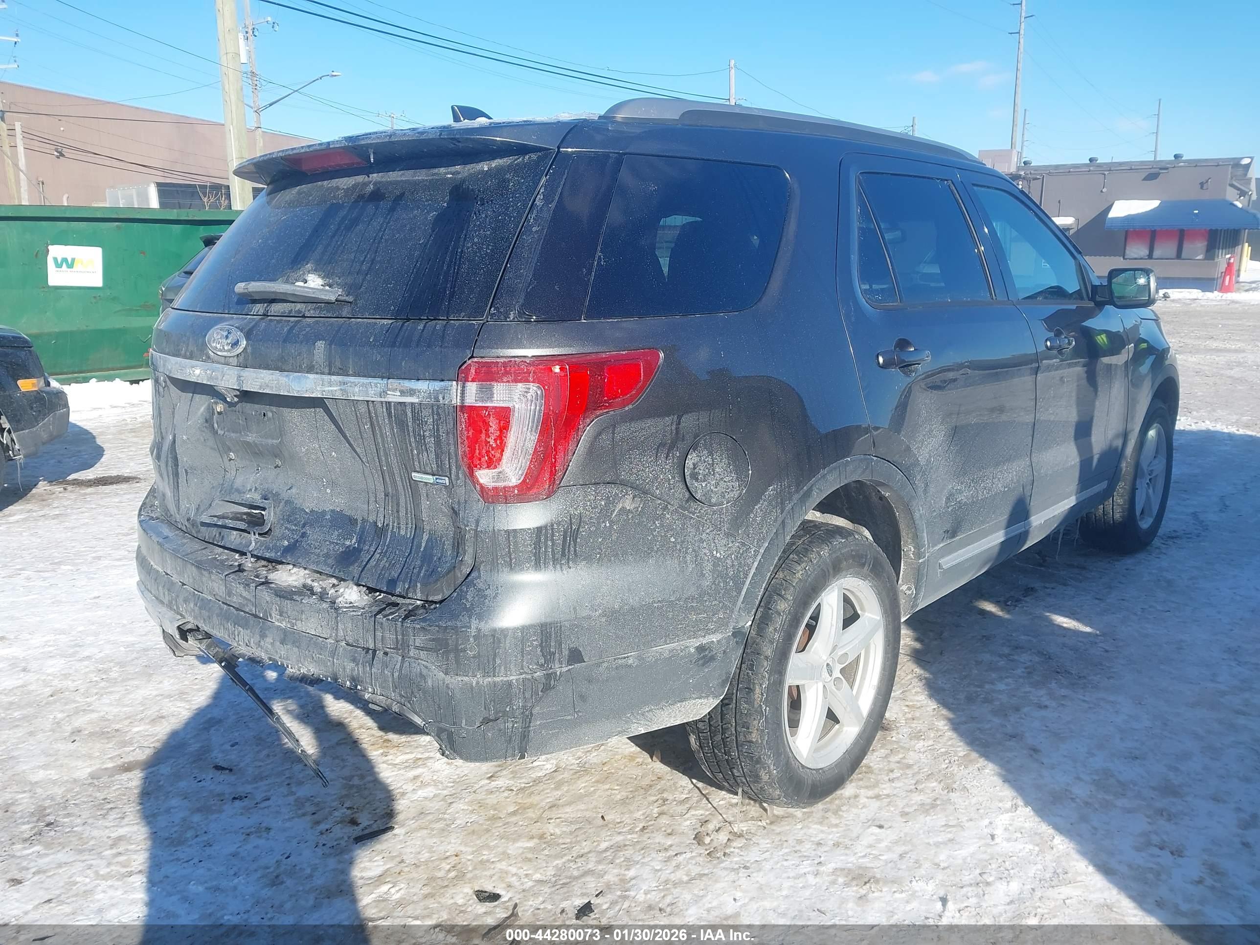 FORD EXPLORER image 4