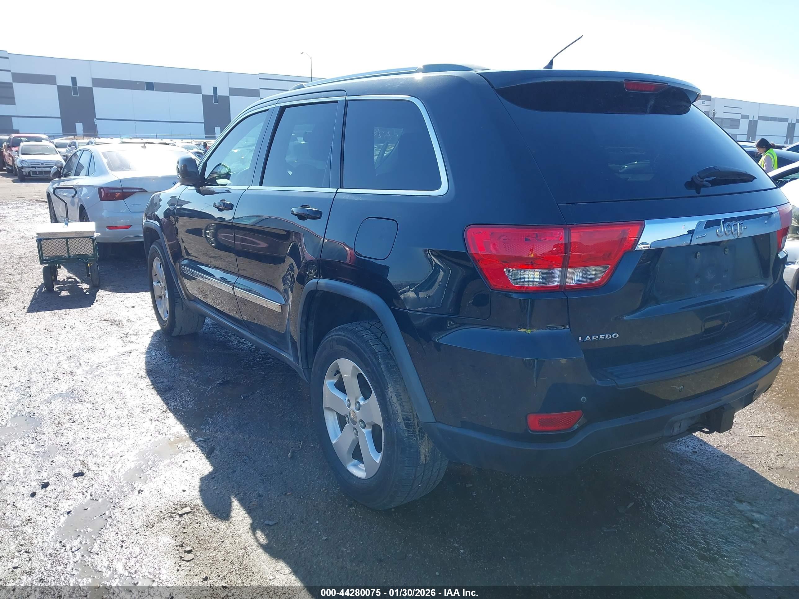 JEEP GRAND image 3