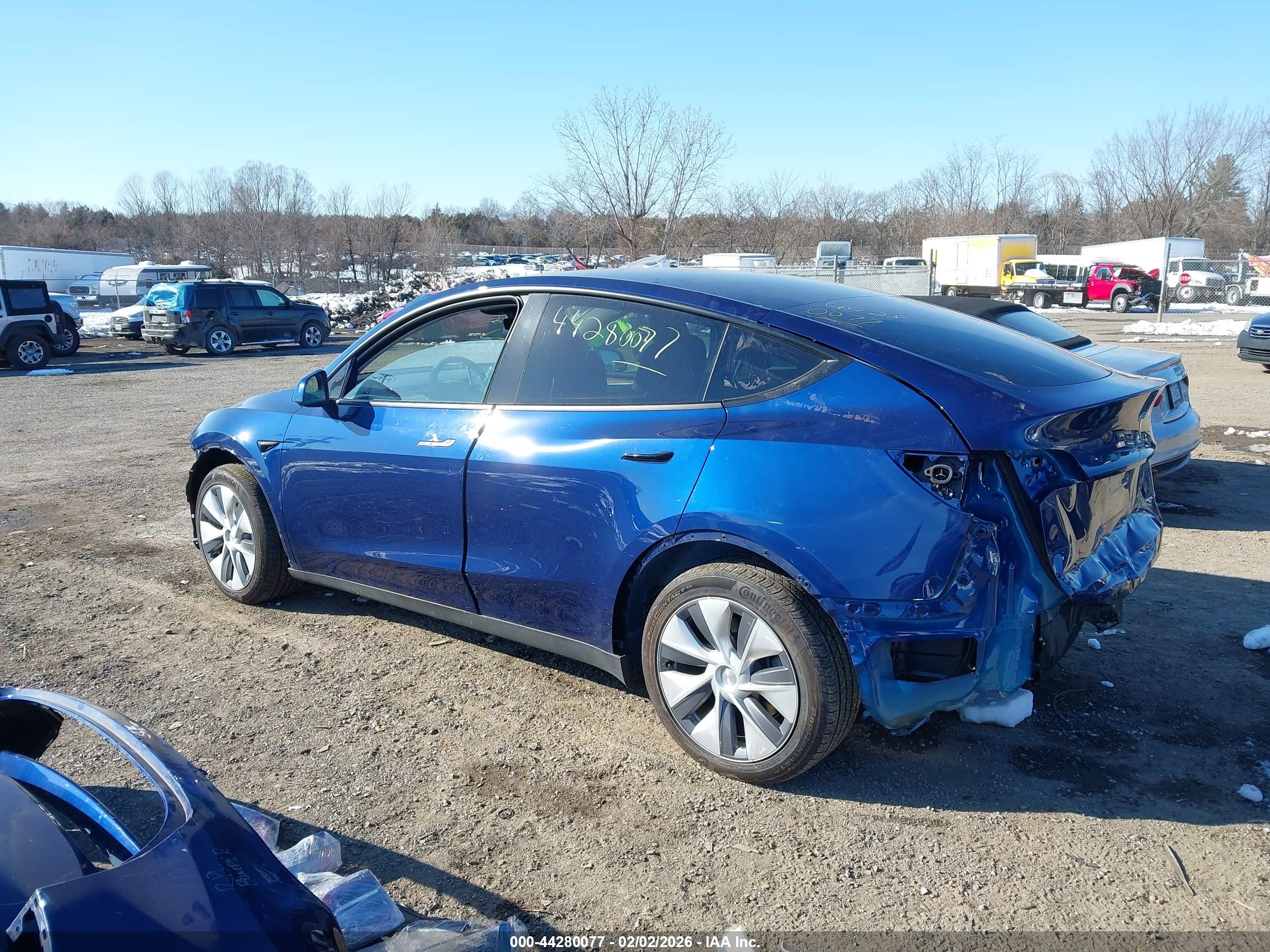 TESLA MODEL image 3