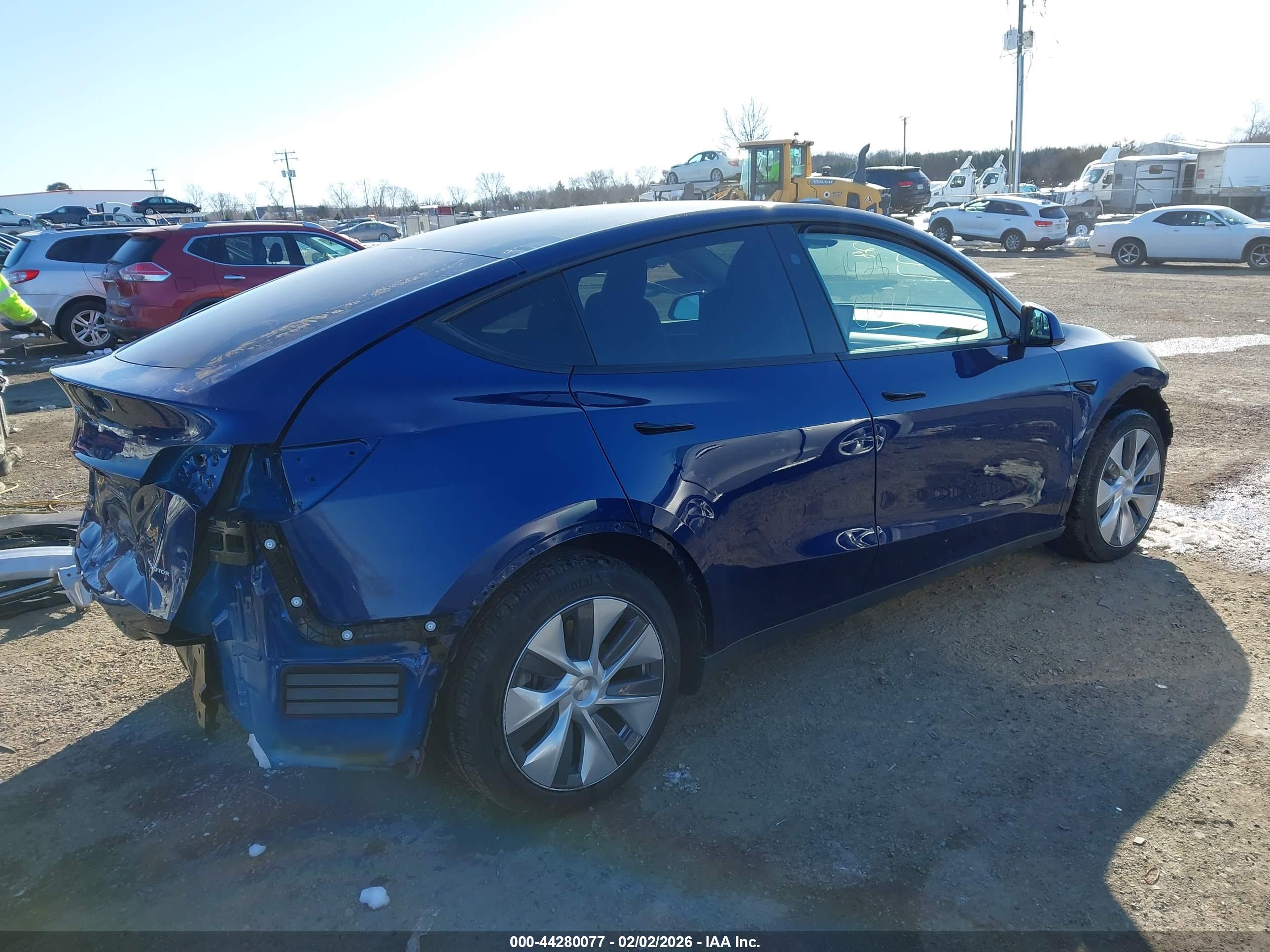 TESLA MODEL image 4