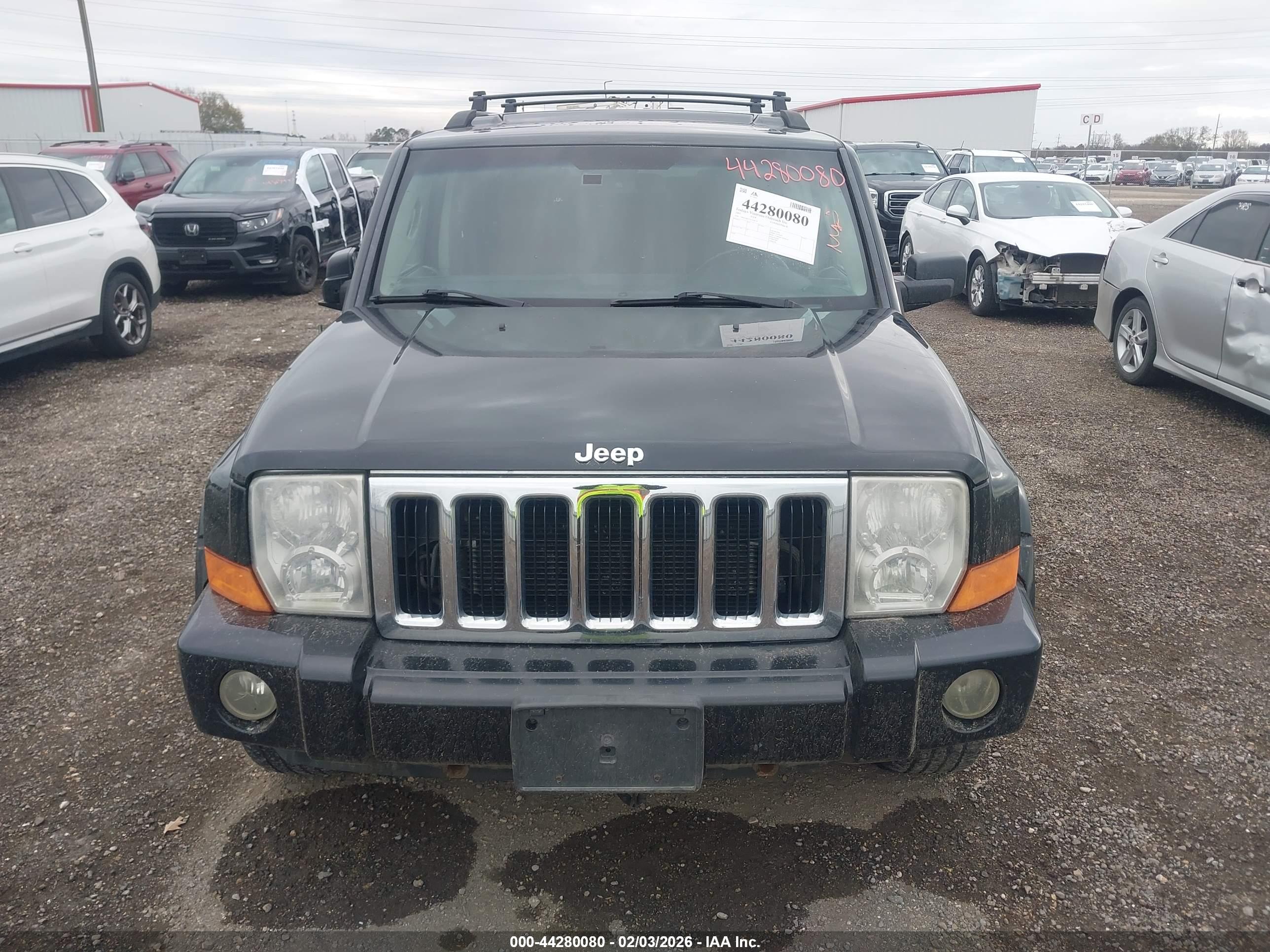 JEEP COMMANDER image 6