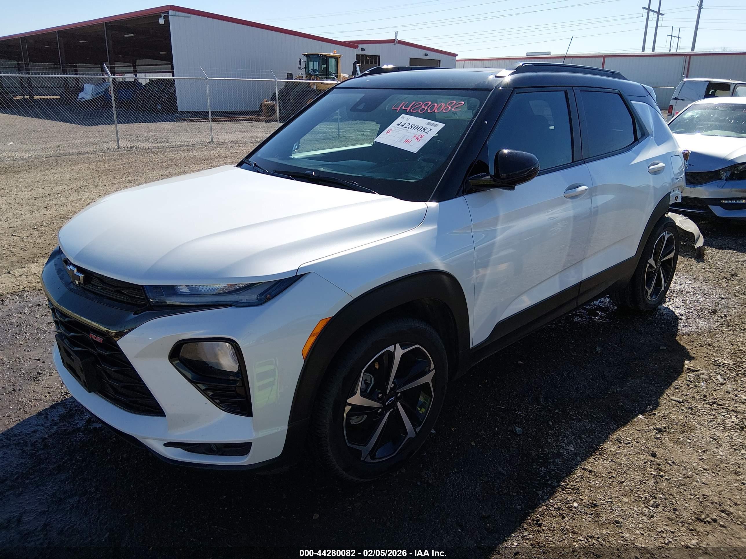 CHEVROLET TRAILBLAZER image 2