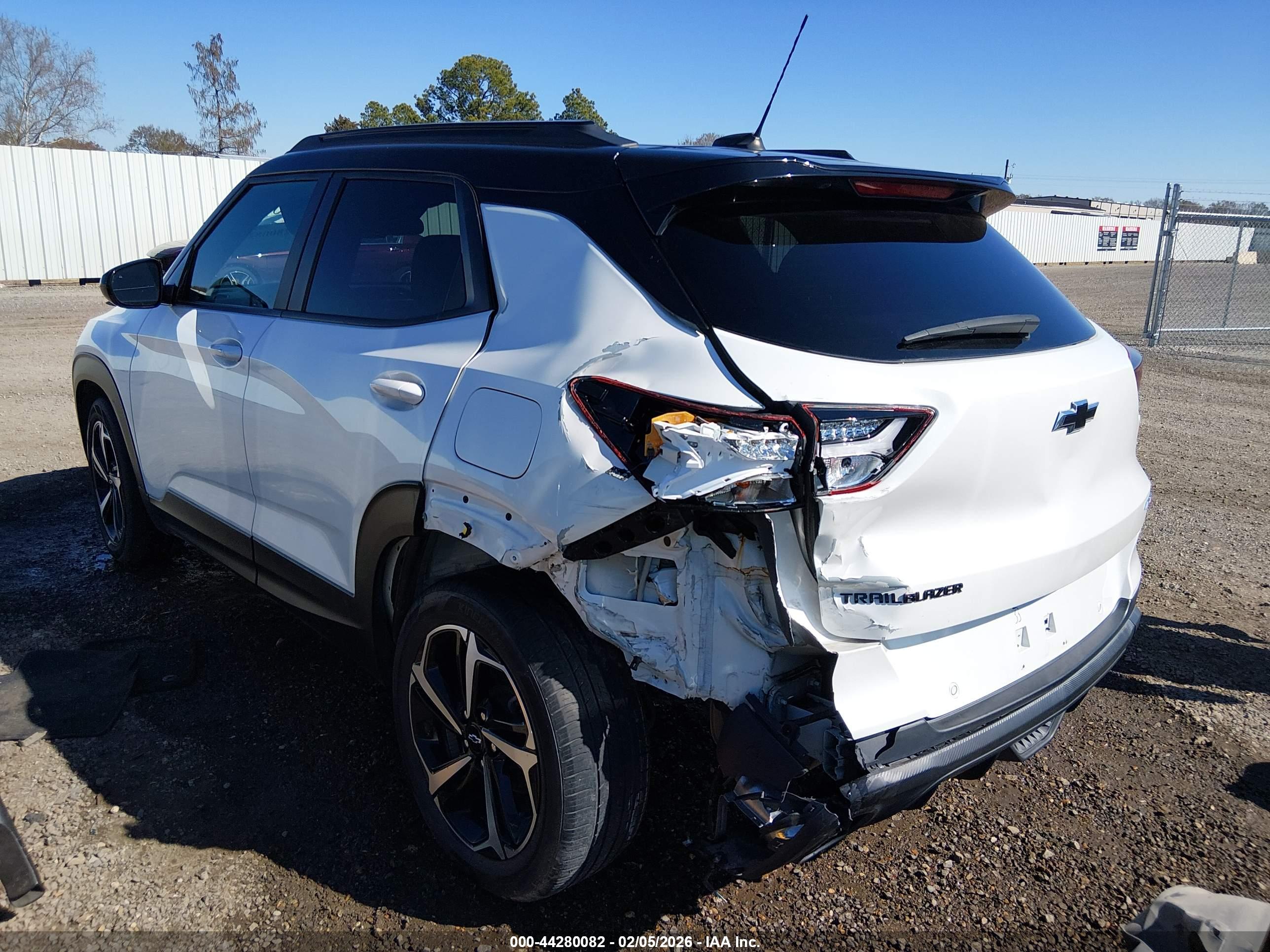 CHEVROLET TRAILBLAZER image 6