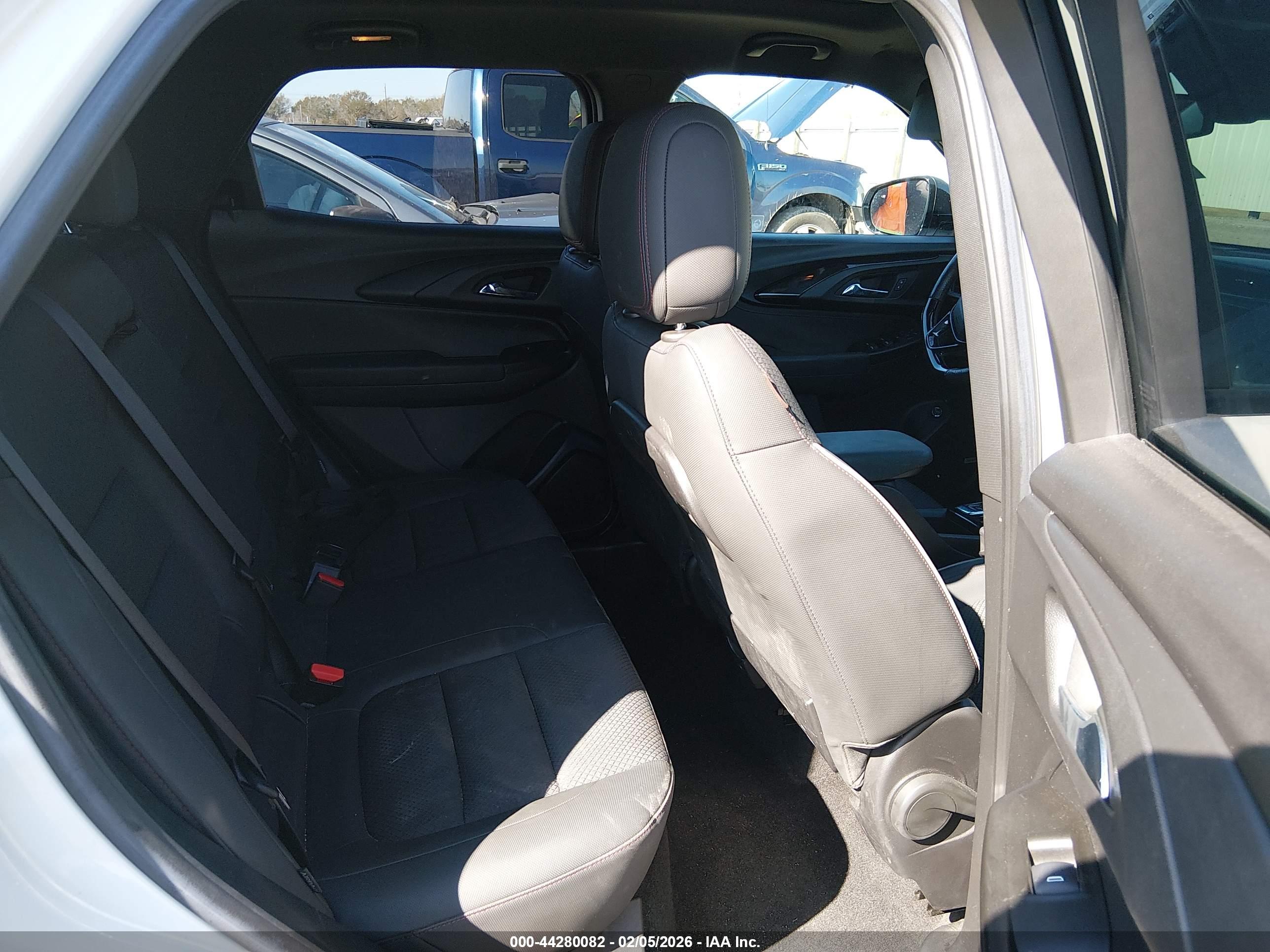 CHEVROLET TRAILBLAZER image 8