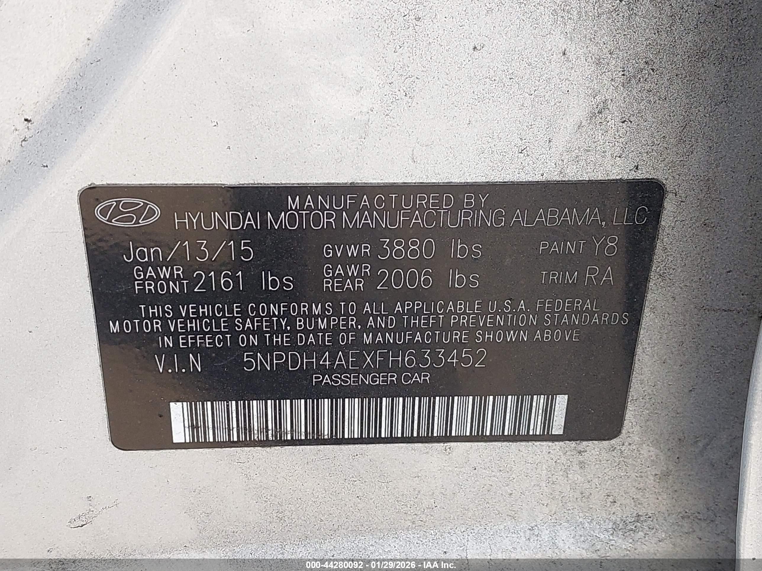 HYUNDAI ELANTRA image 9