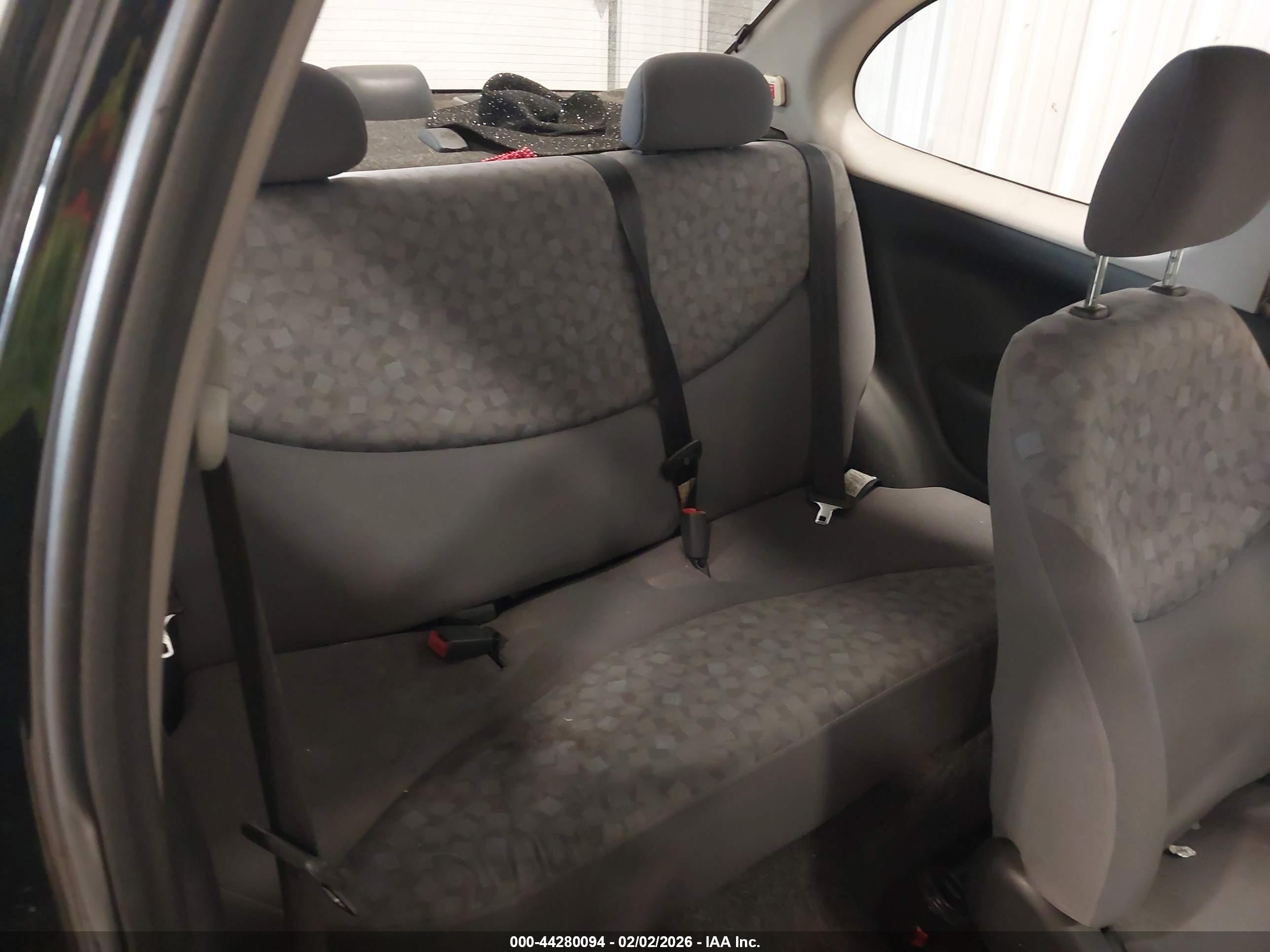 TOYOTA ECHO image 8