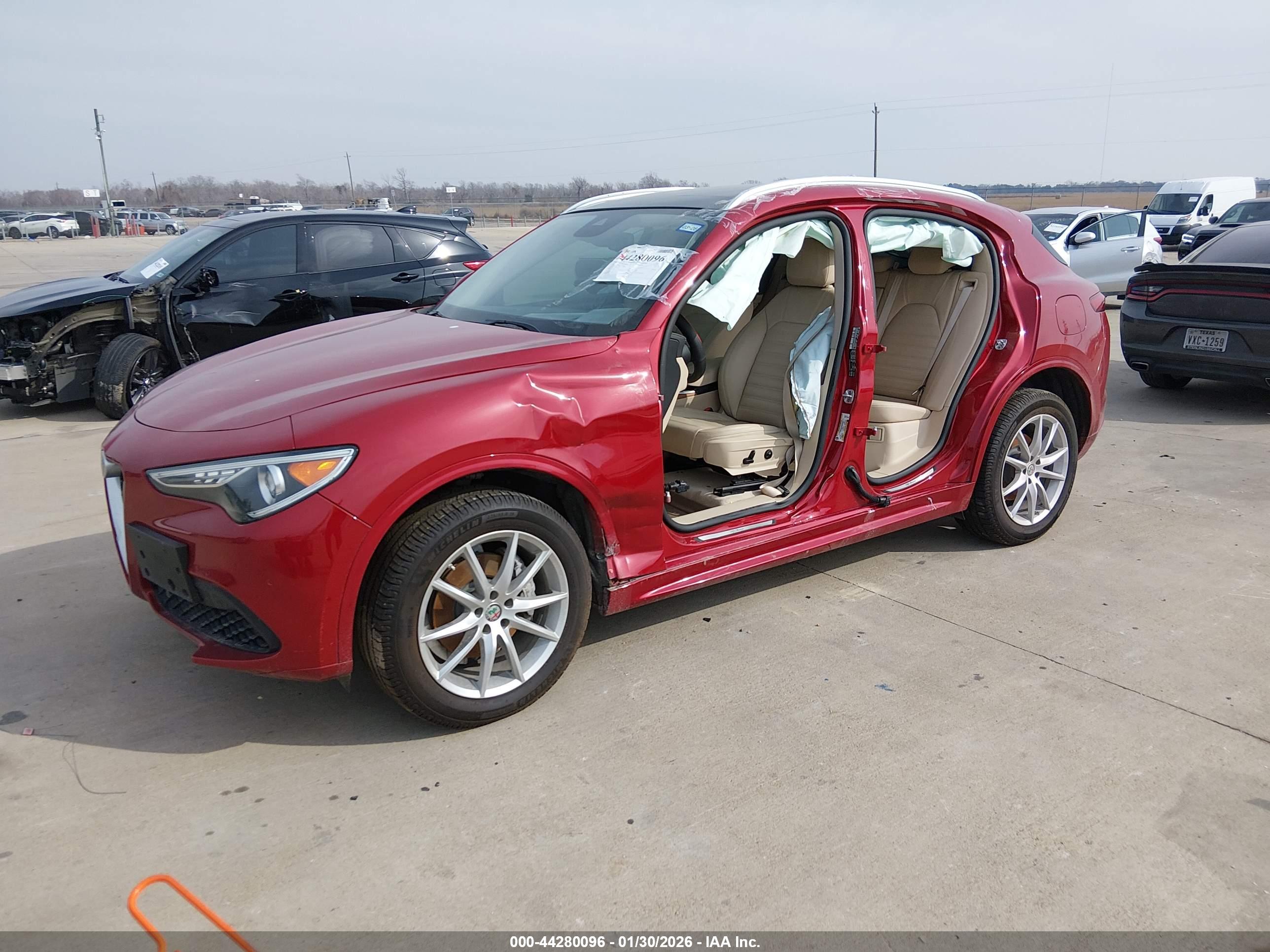 ALFA ROMEO image 2