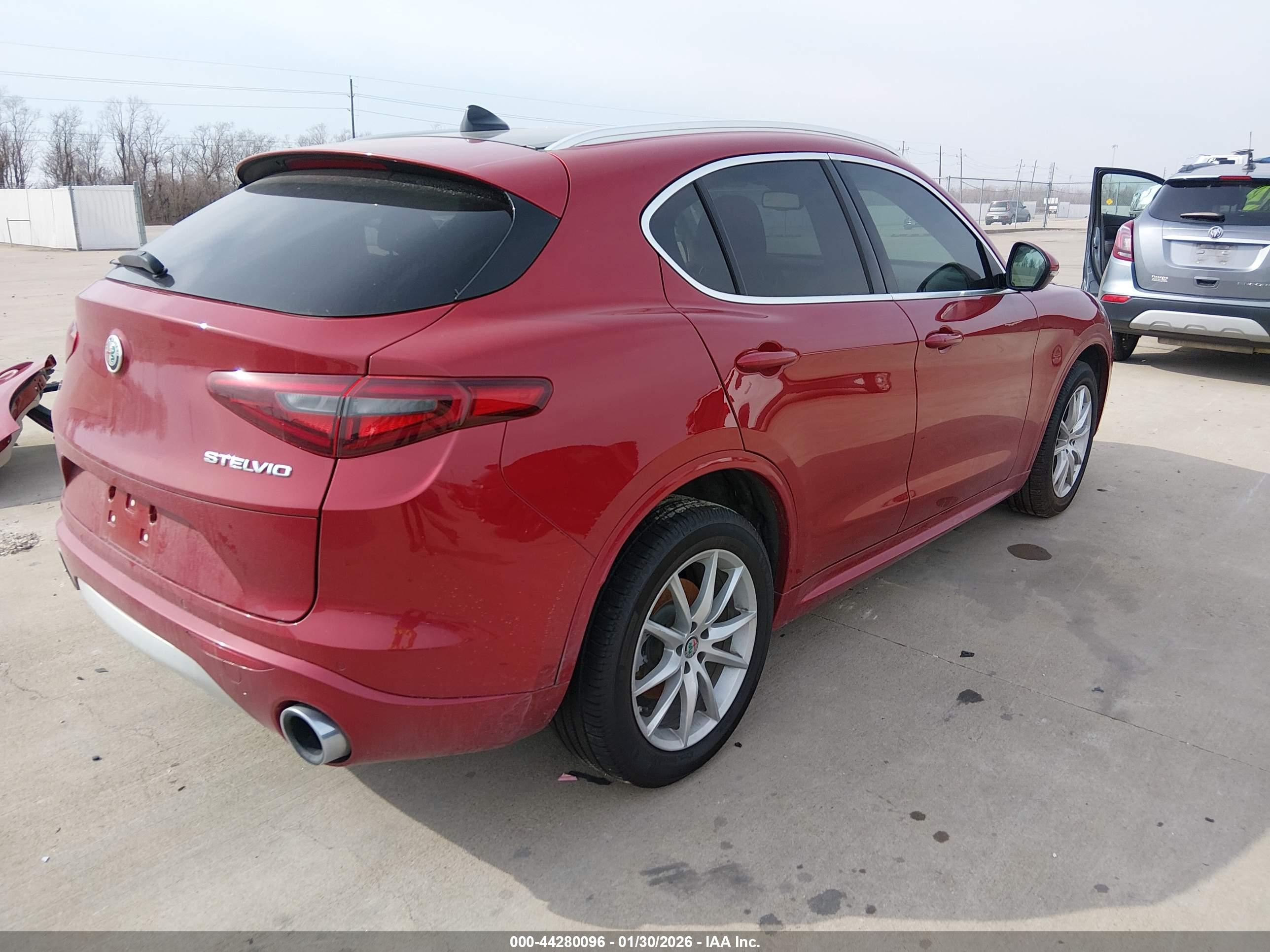 ALFA ROMEO image 4