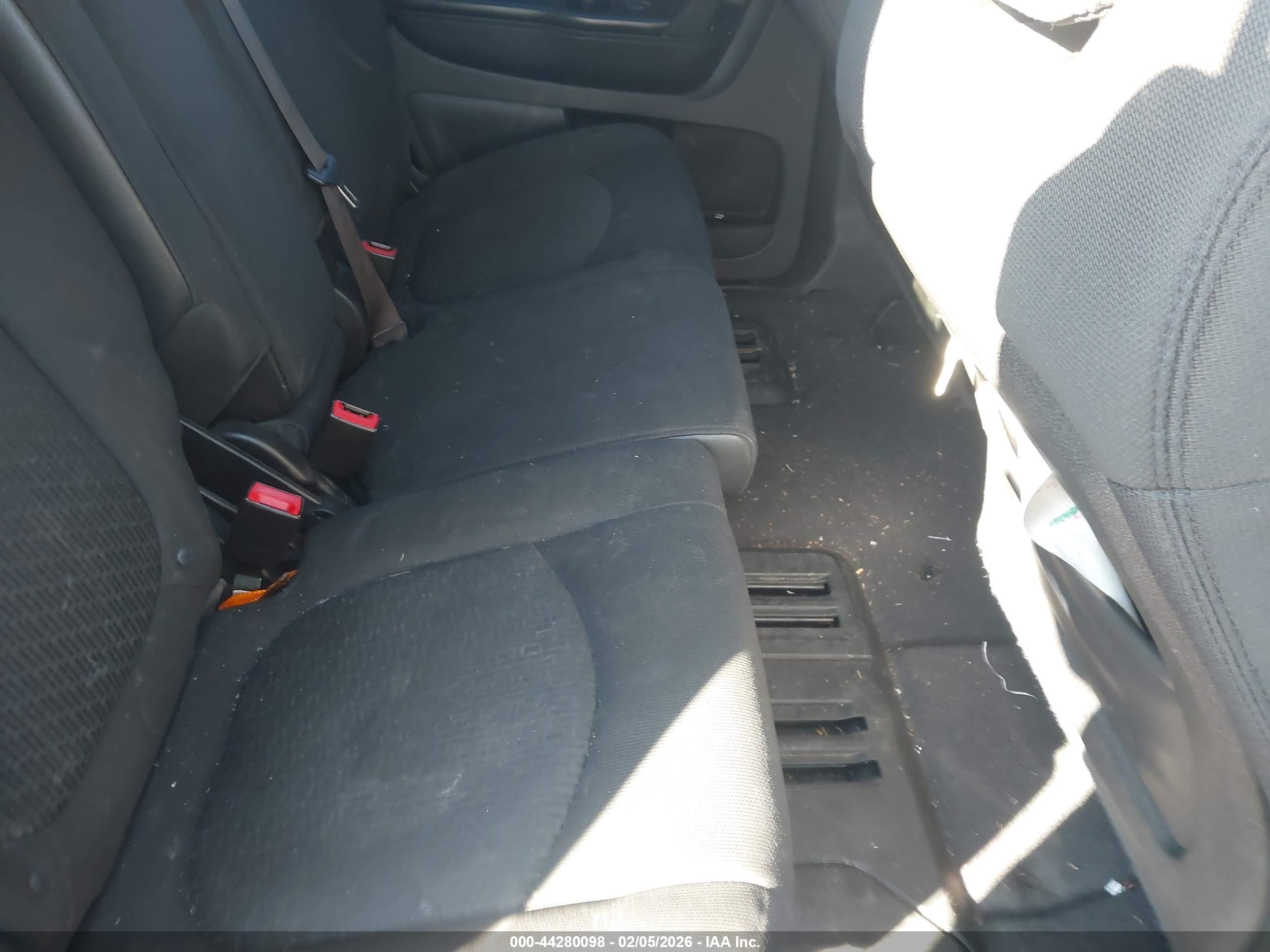 CHEVROLET TRAVERSE image 8