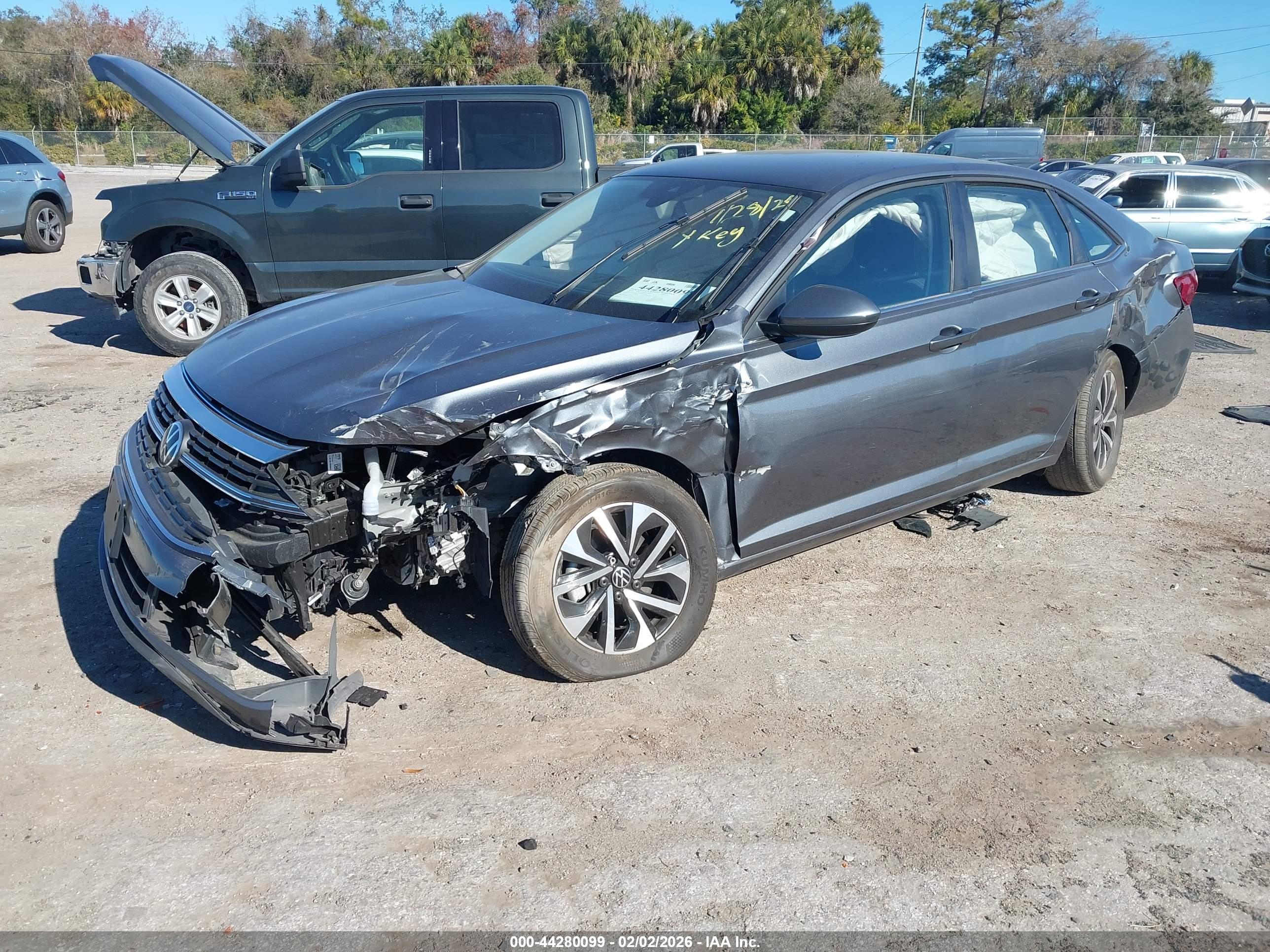 VOLKSWAGEN JETTA image 2