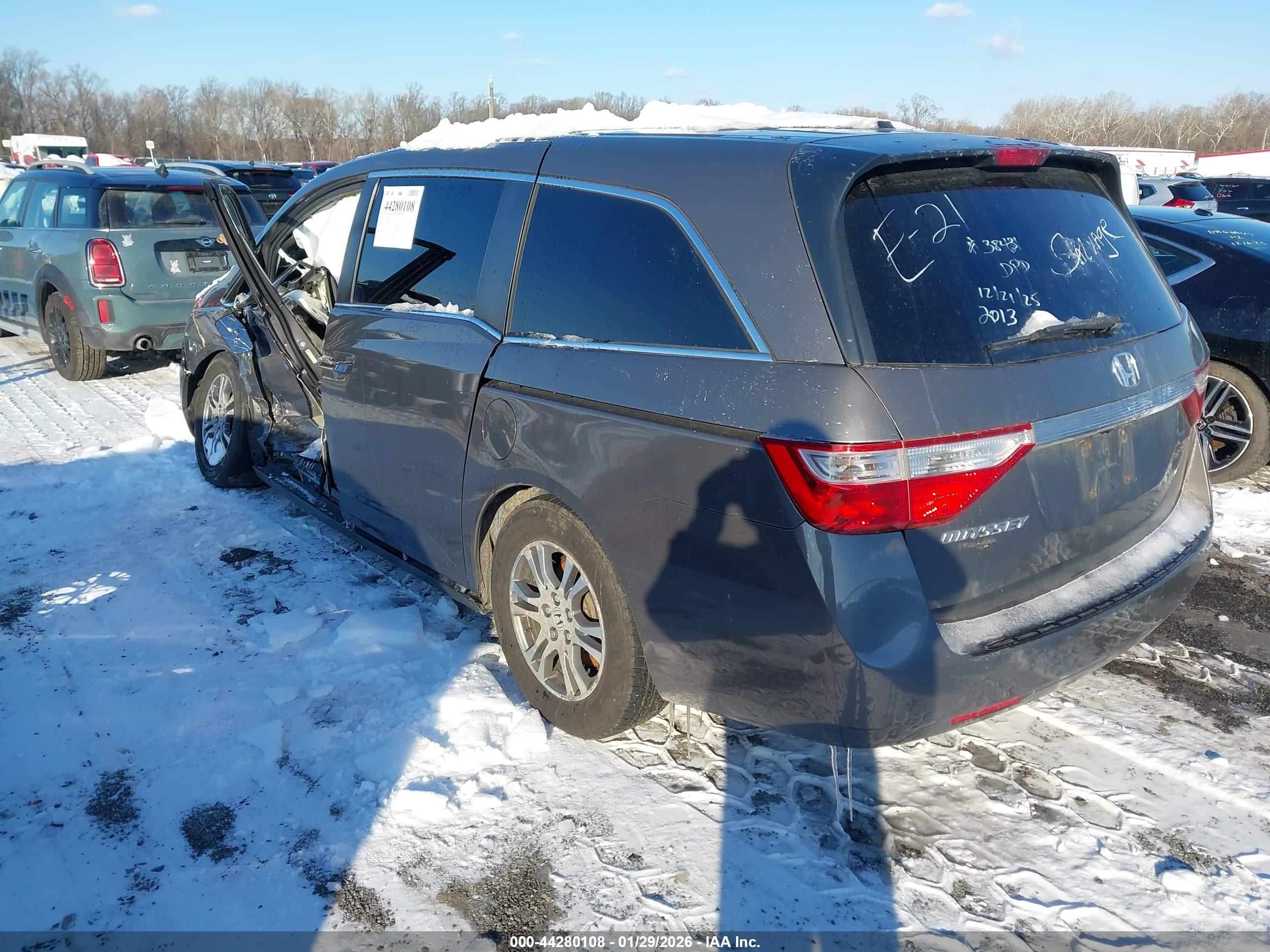 HONDA ODYSSEY image 3