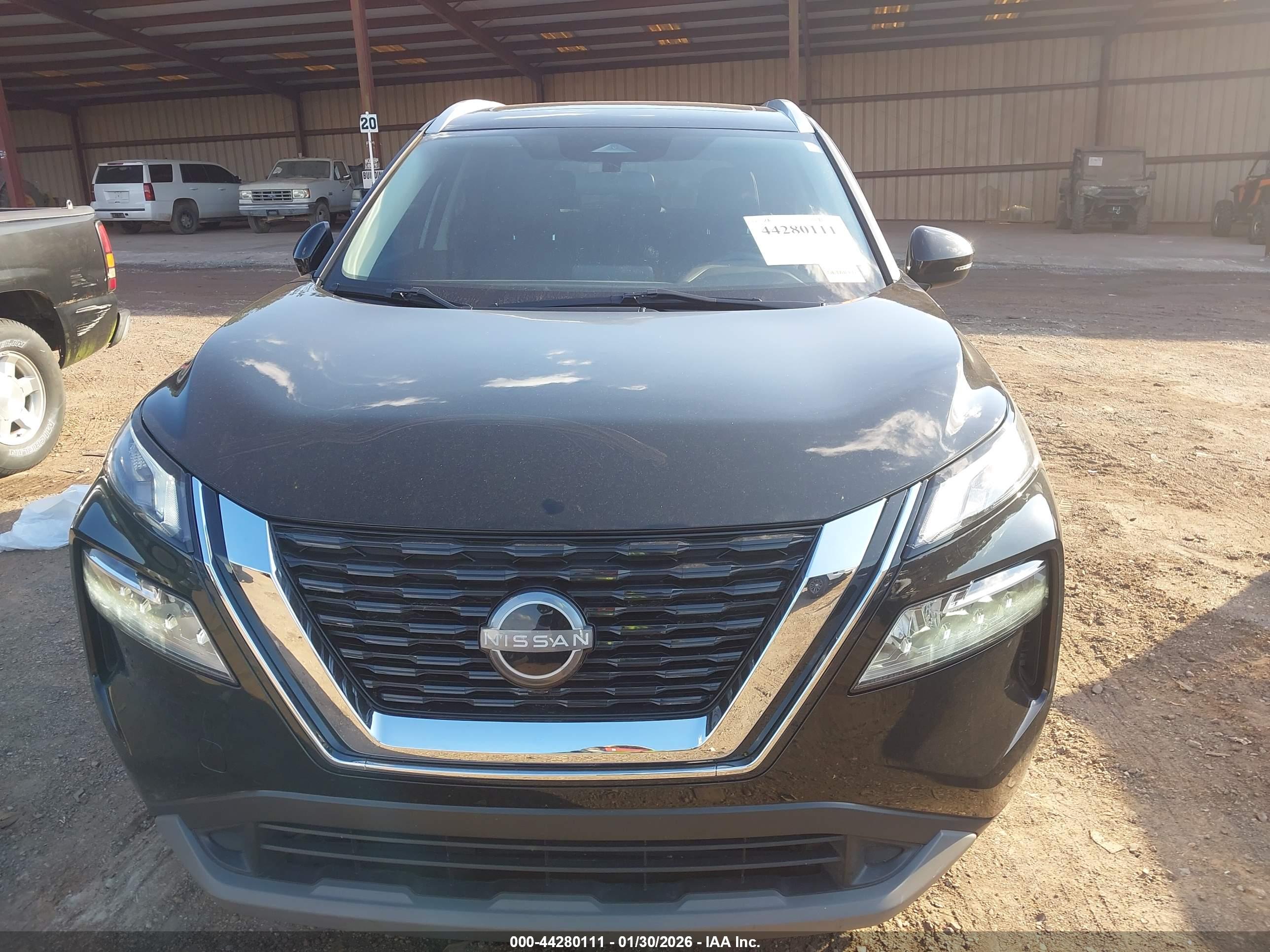 NISSAN ROGUE image 6