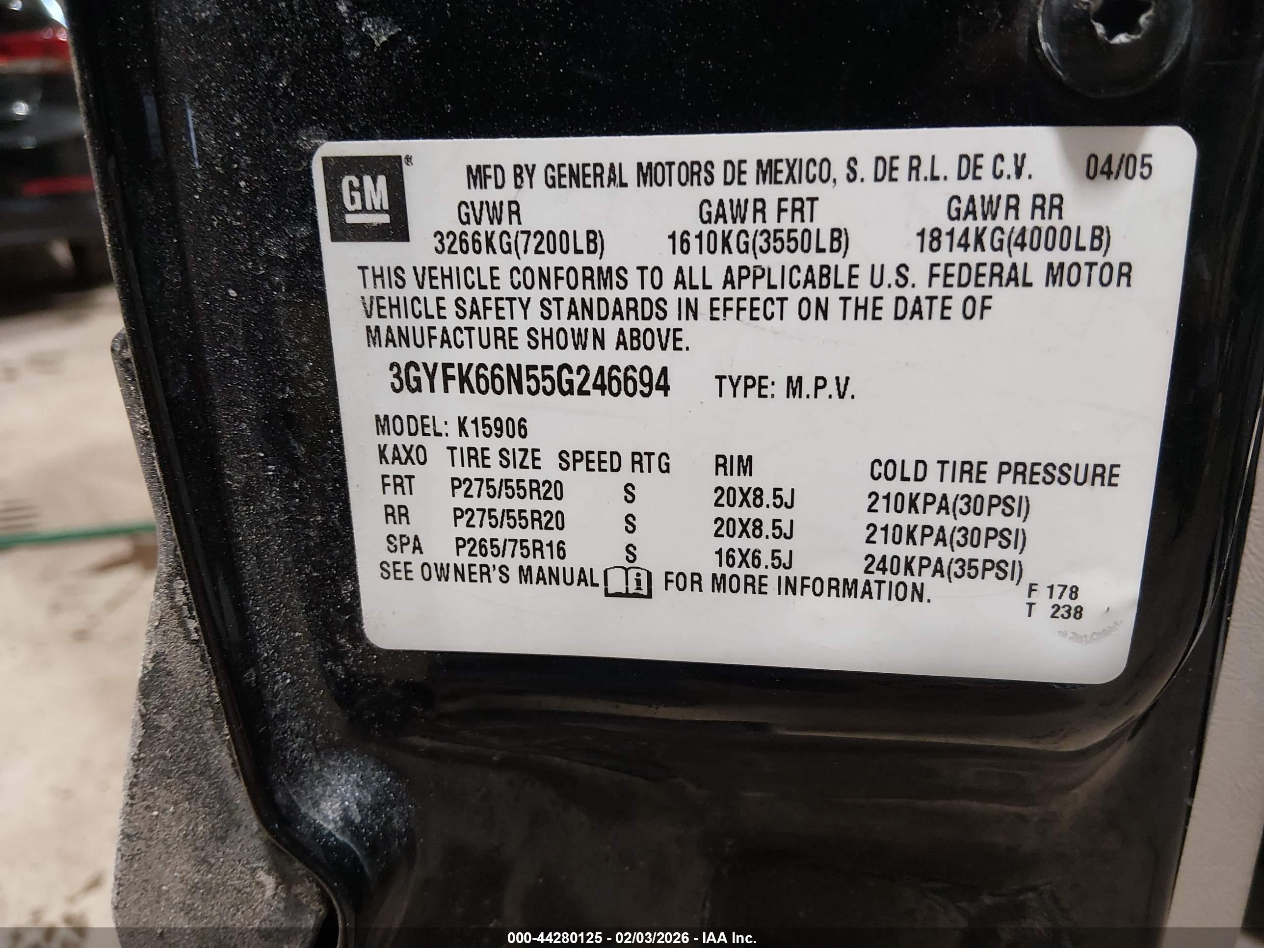 CADILLAC ESCALADE image 9