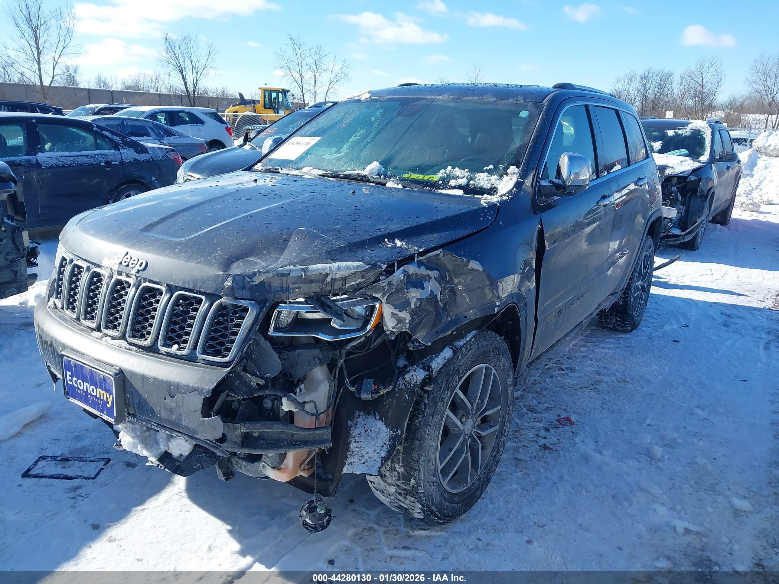 JEEP GRAND image 2