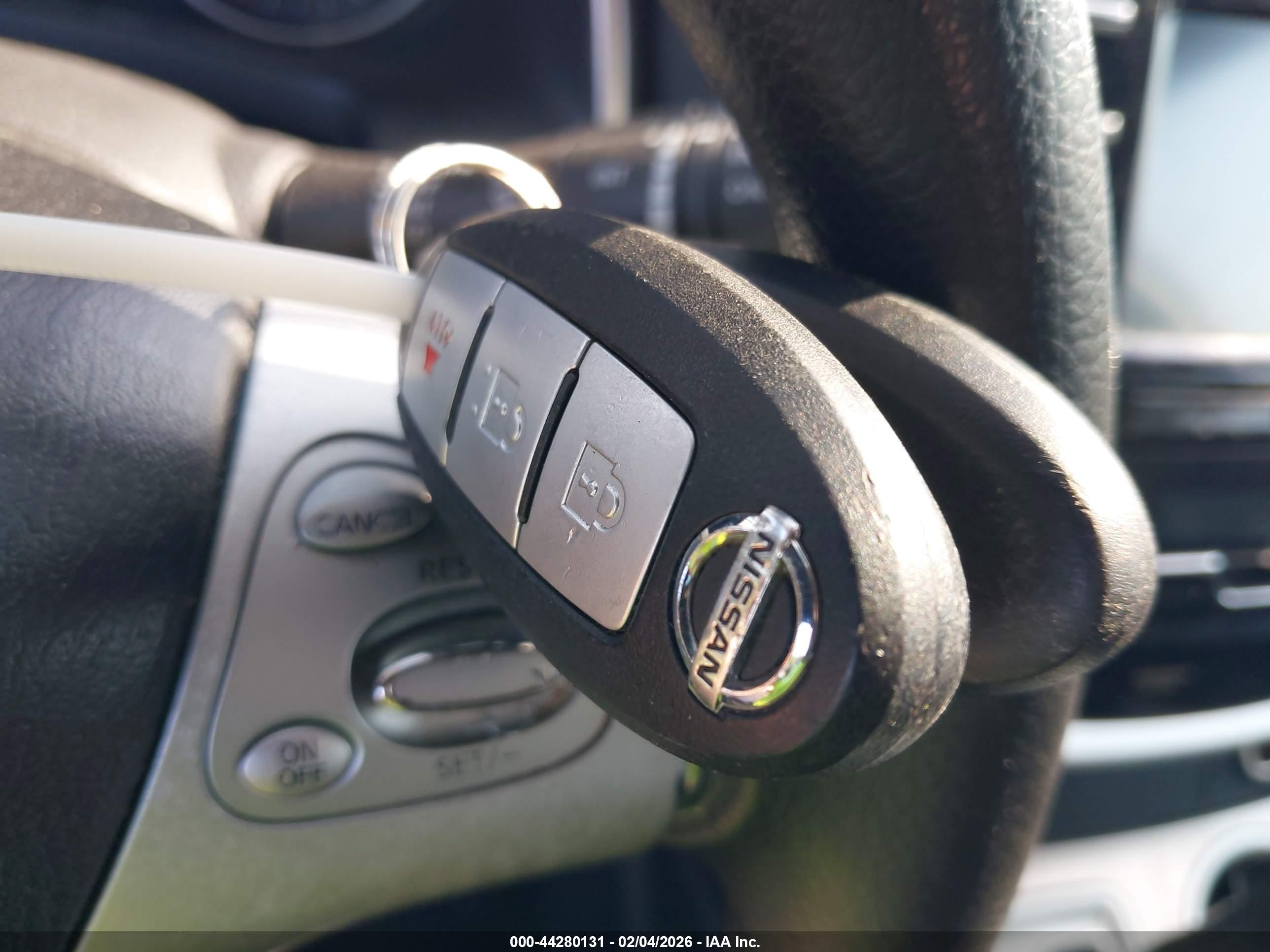 NISSAN MURANO image 11