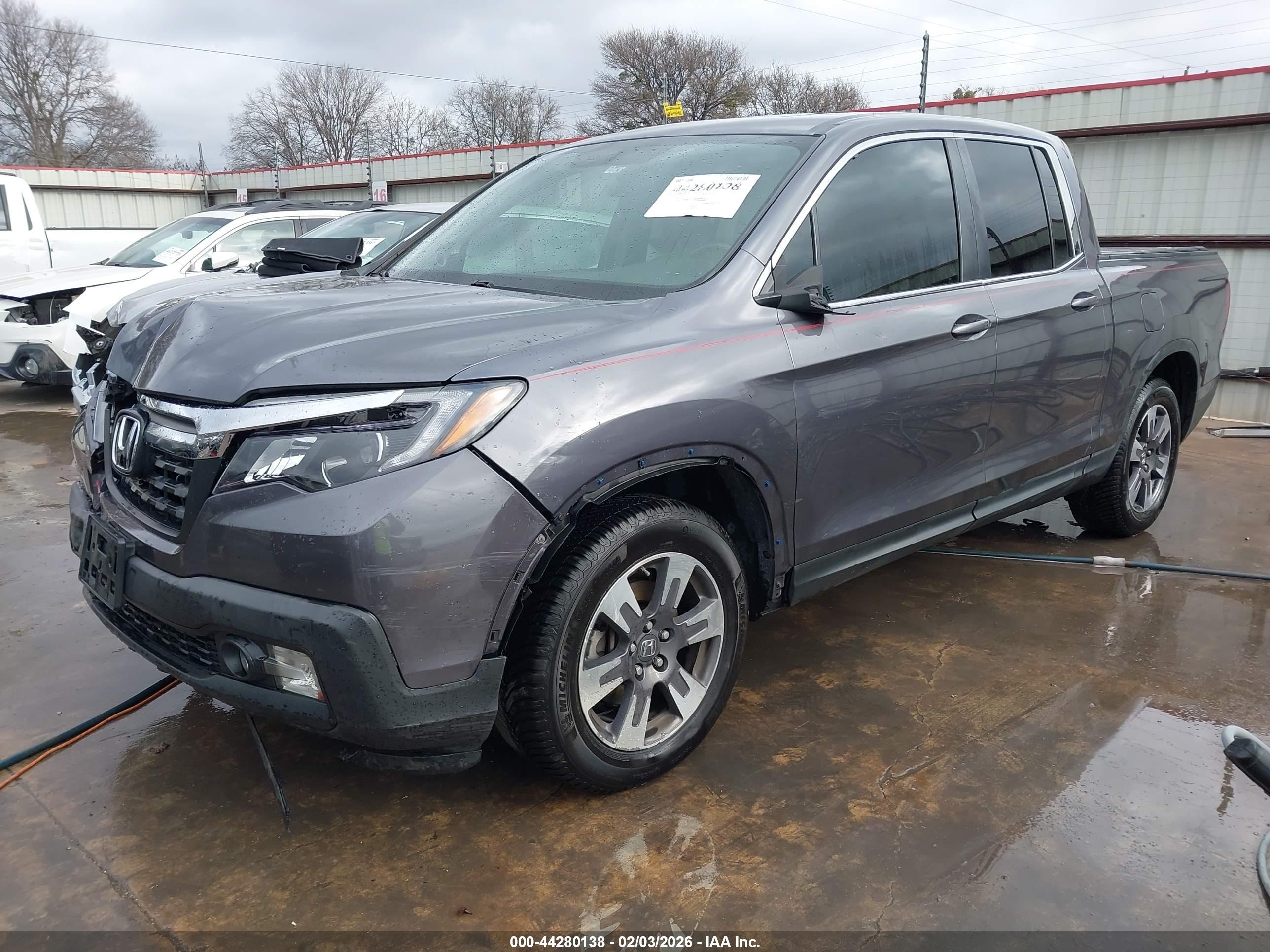 HONDA RIDGELINE image 2