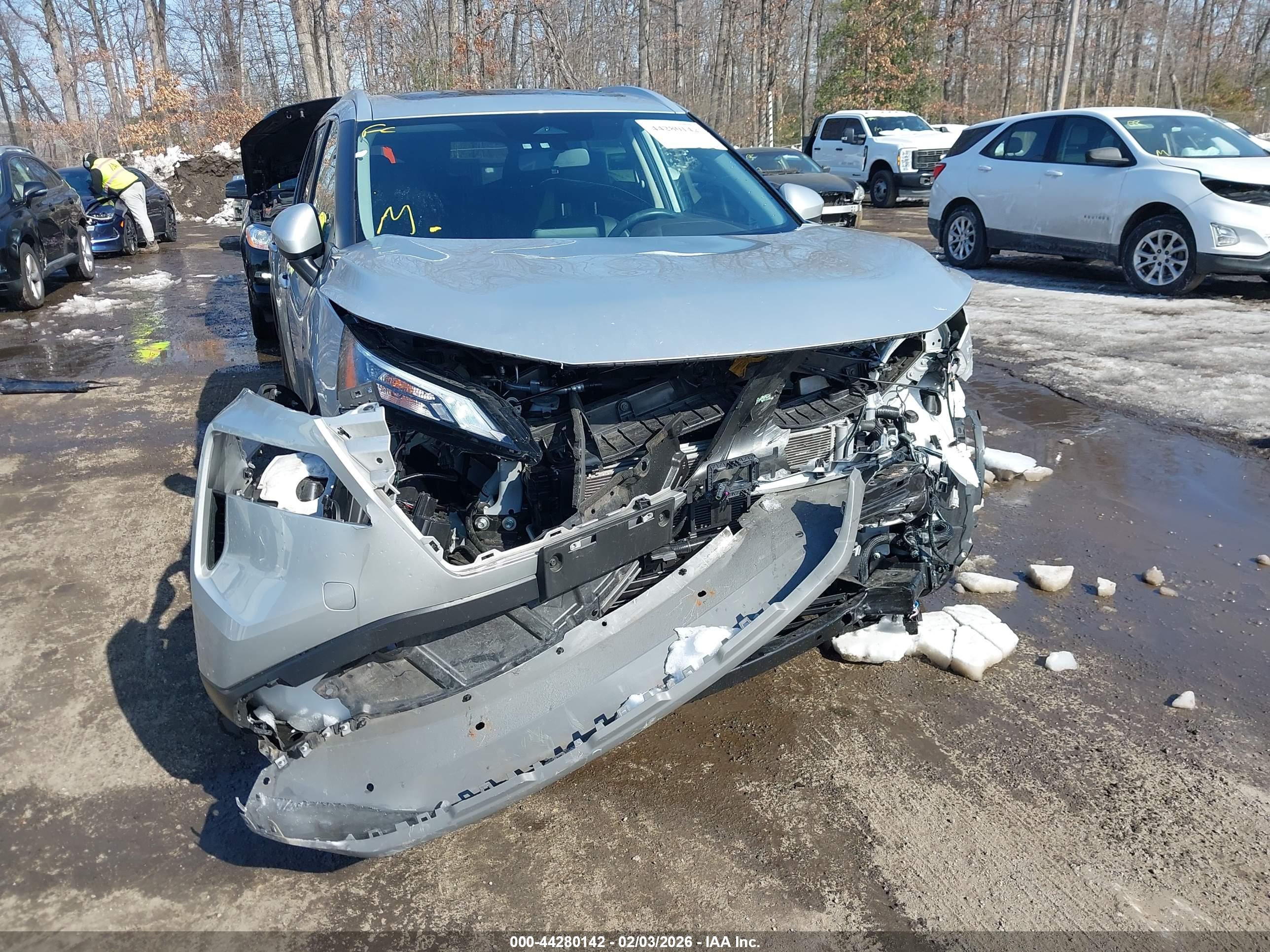 NISSAN ROGUE image 6