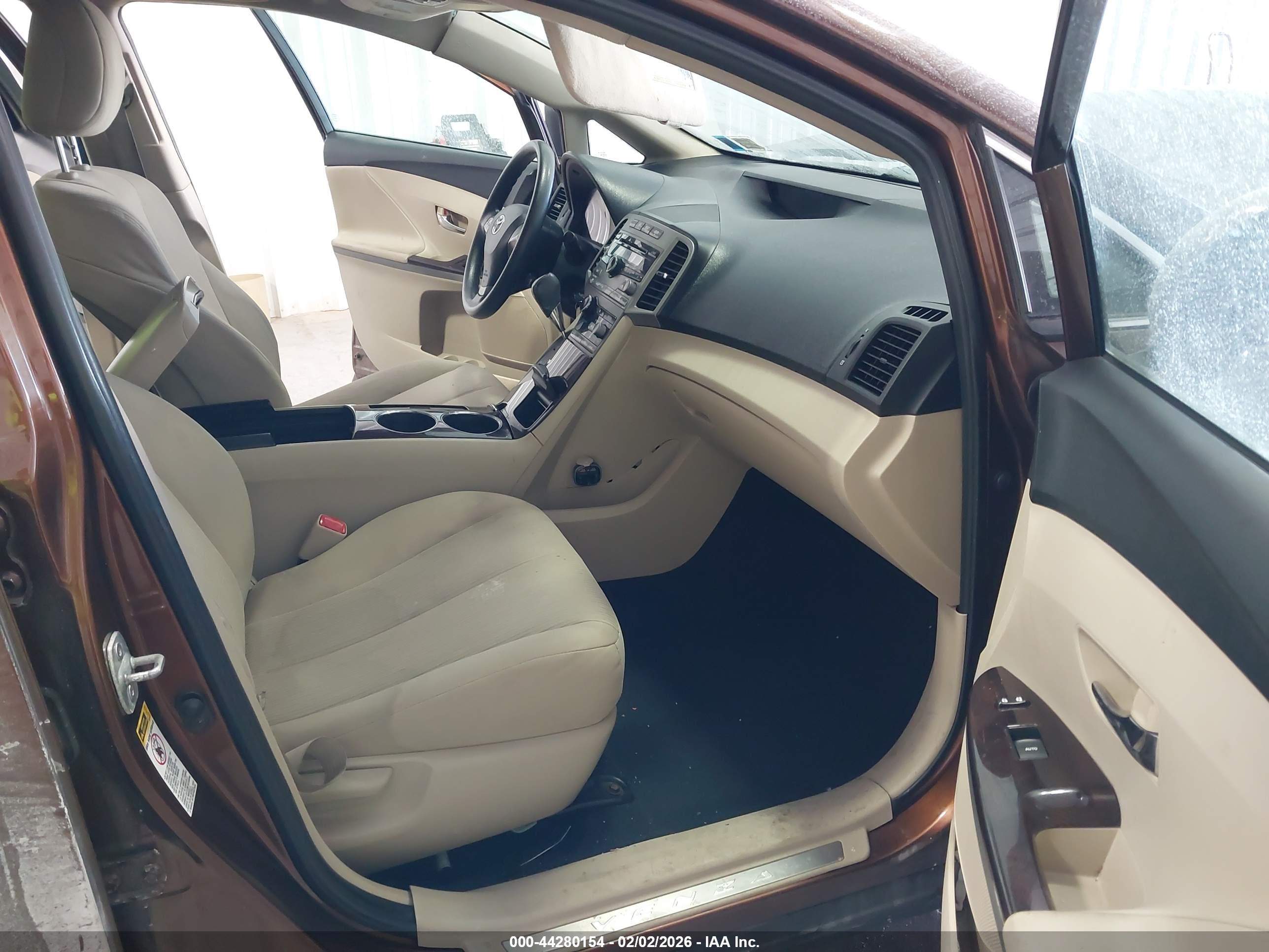 TOYOTA VENZA image 5