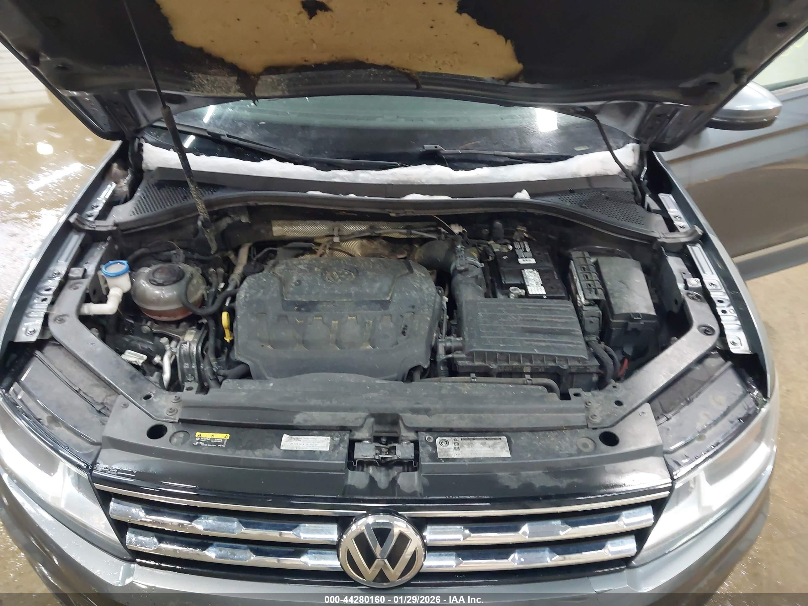 VOLKSWAGEN TIGUAN image 10