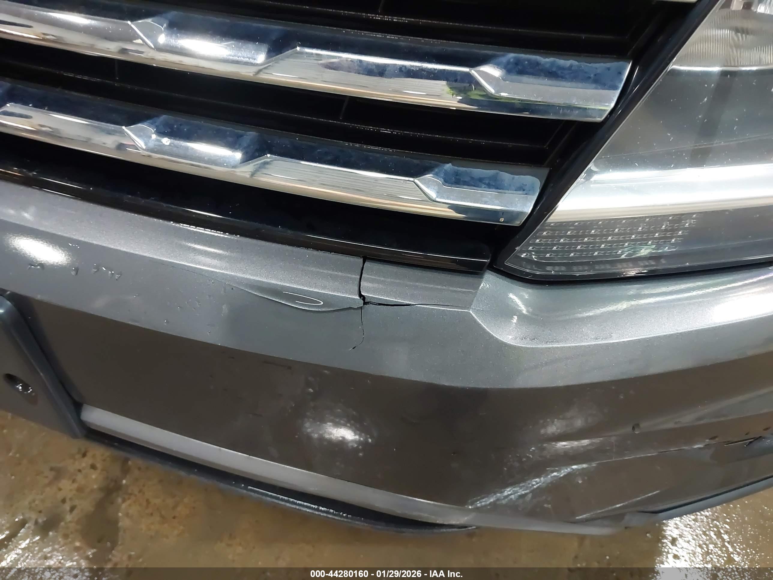 VOLKSWAGEN TIGUAN image 6