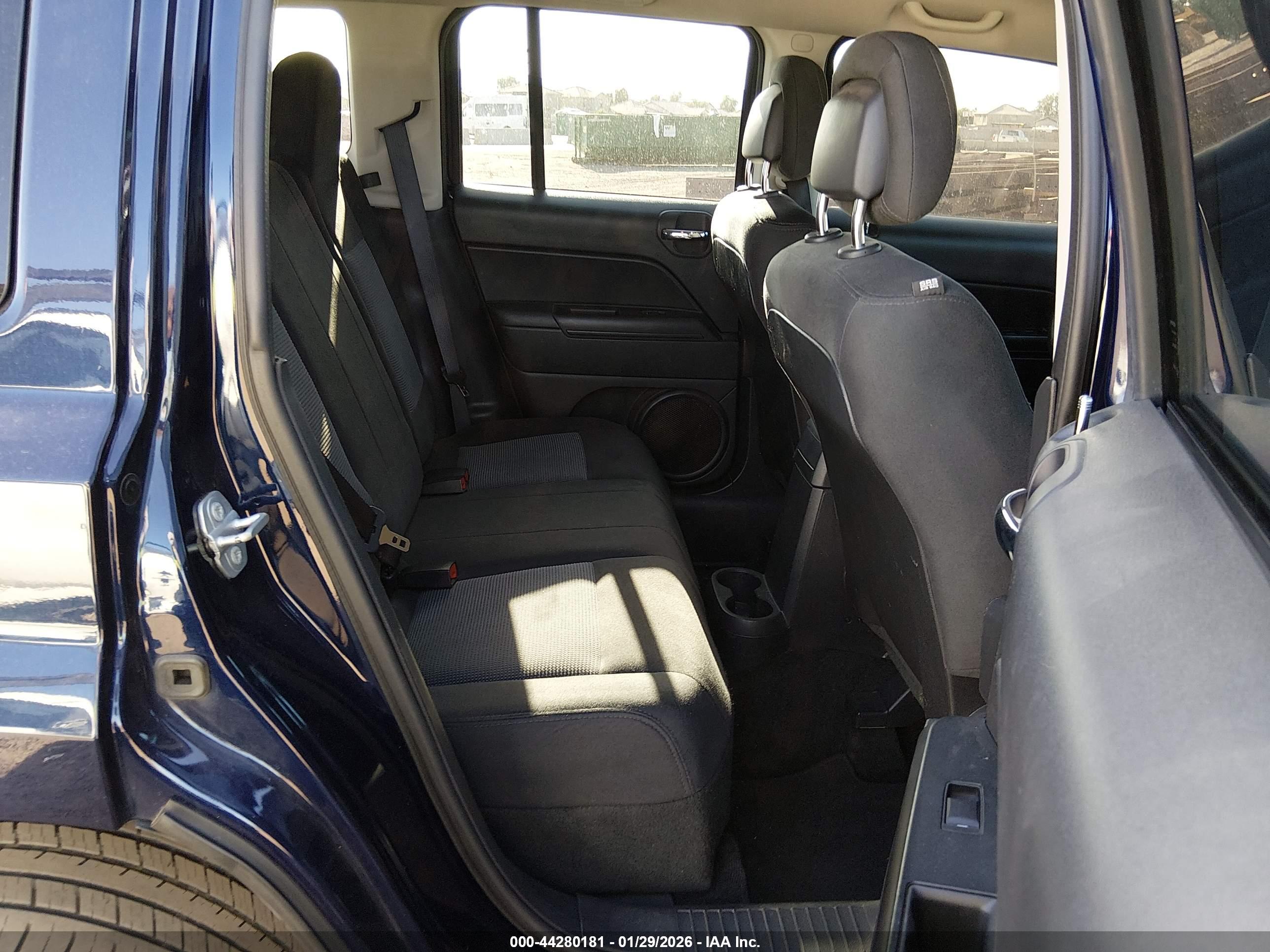 JEEP PATRIOT image 8
