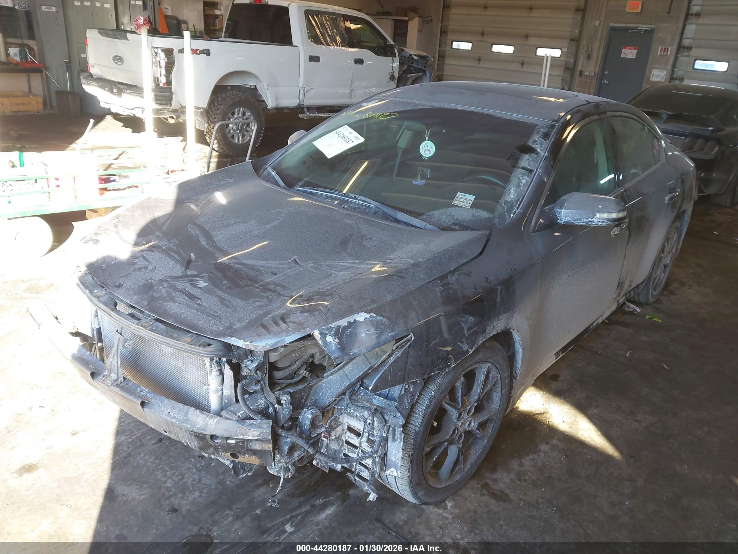 NISSAN MAXIMA image 2