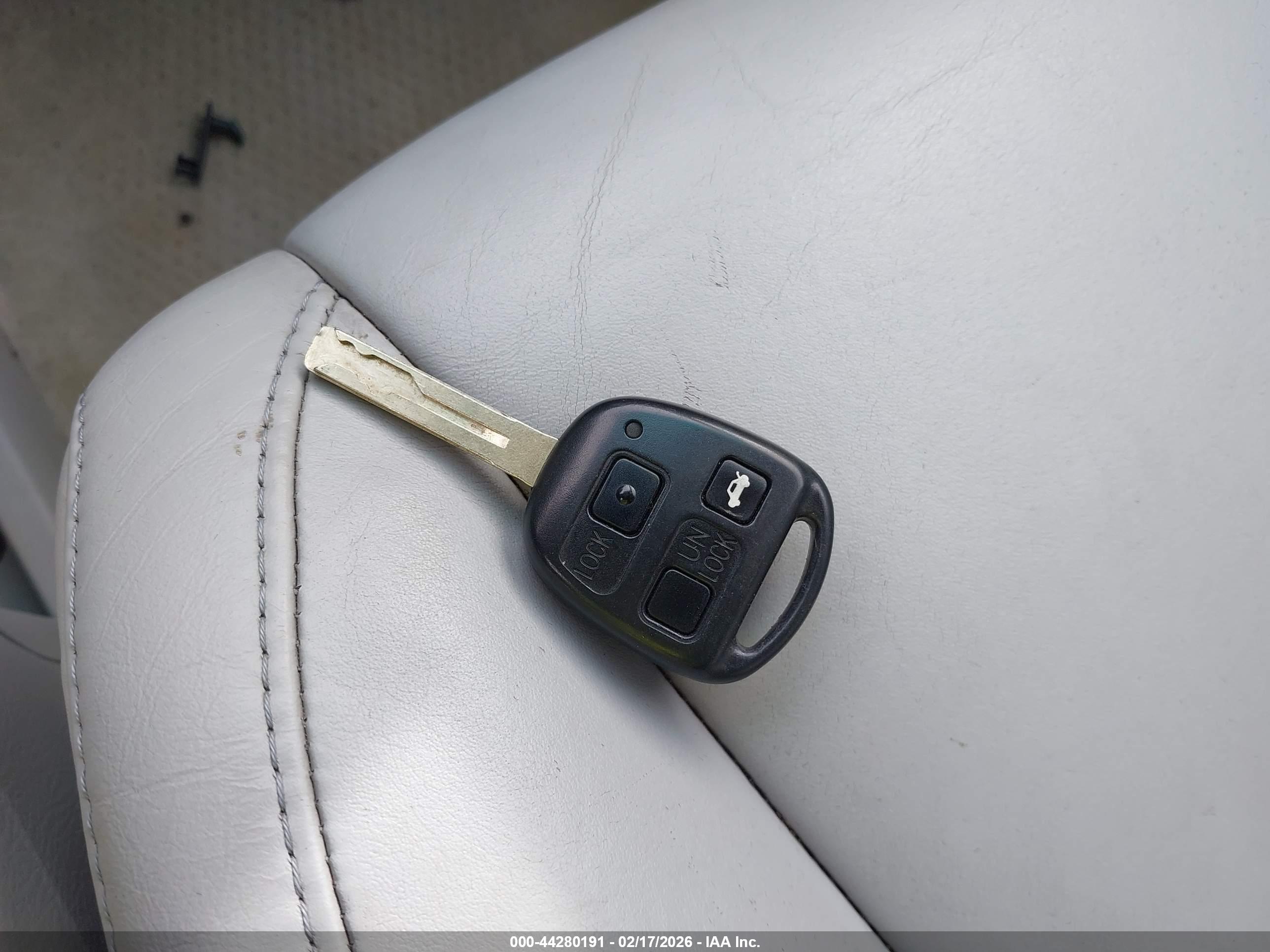 LEXUS RX image 11