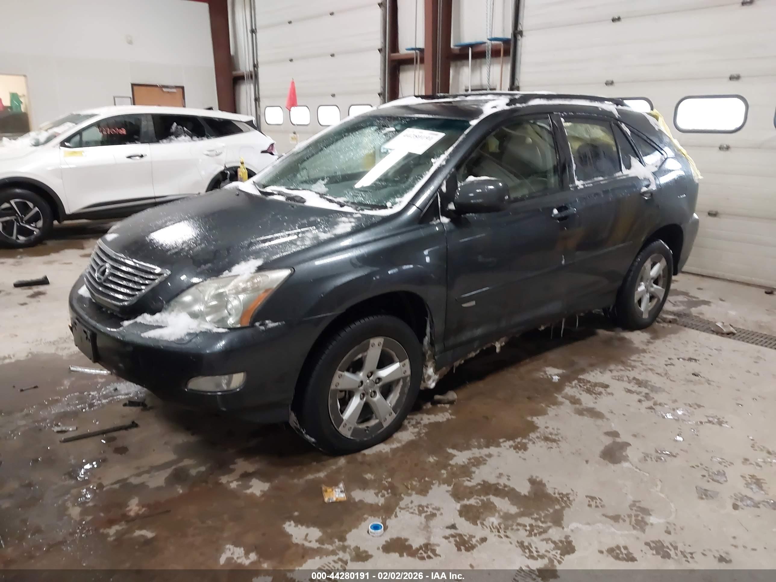 LEXUS RX image 2