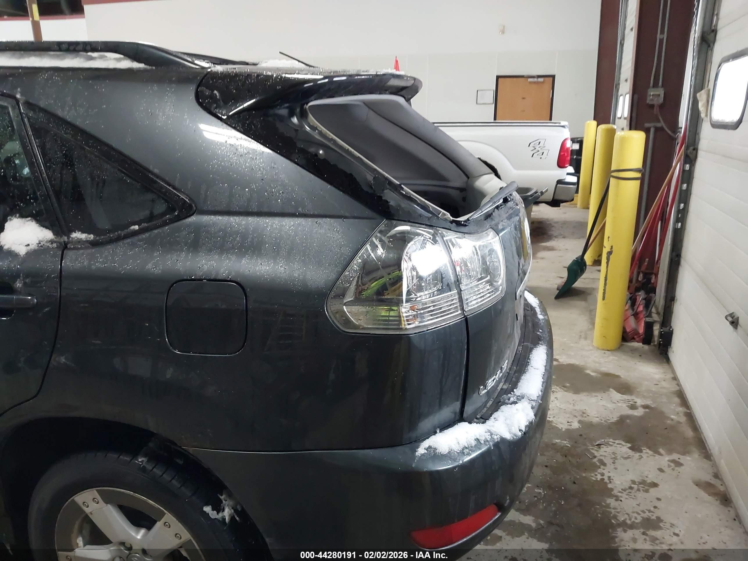 LEXUS RX image 6