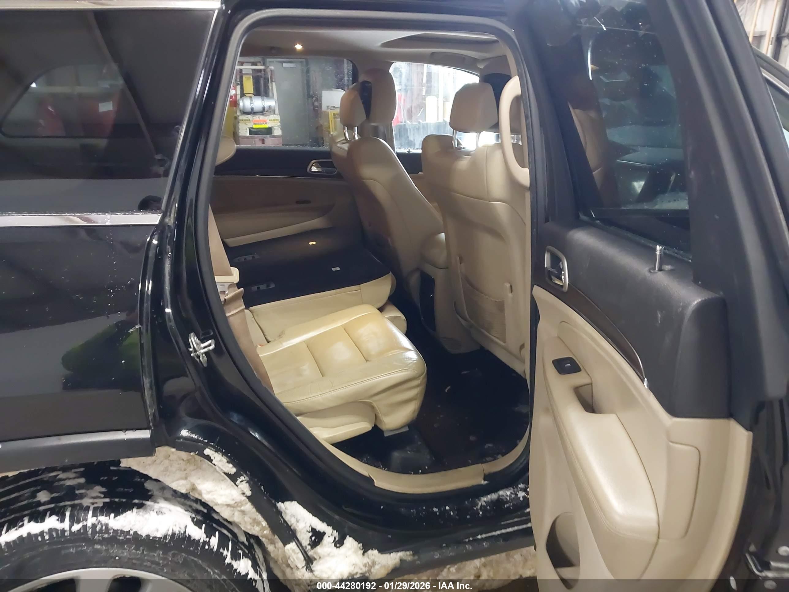 JEEP GRAND image 8