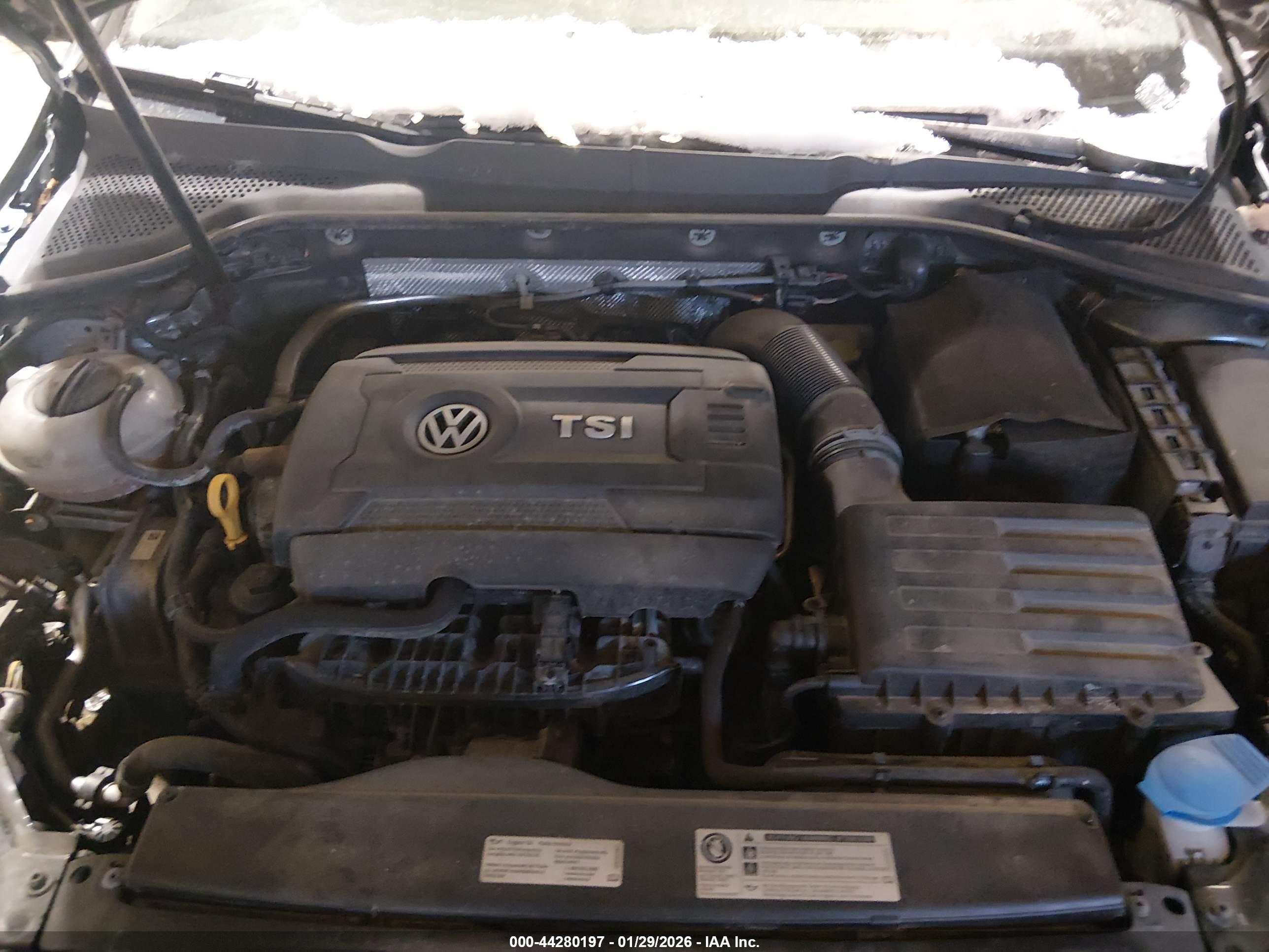 VOLKSWAGEN GOLF image 10