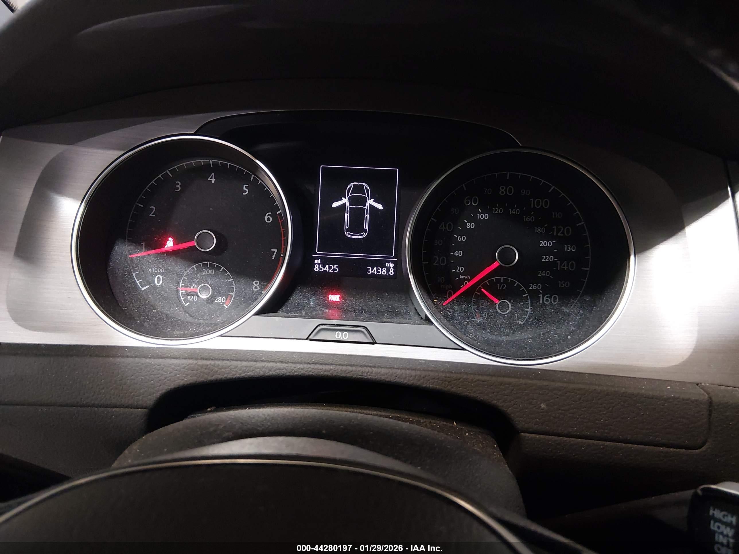 VOLKSWAGEN GOLF image 7
