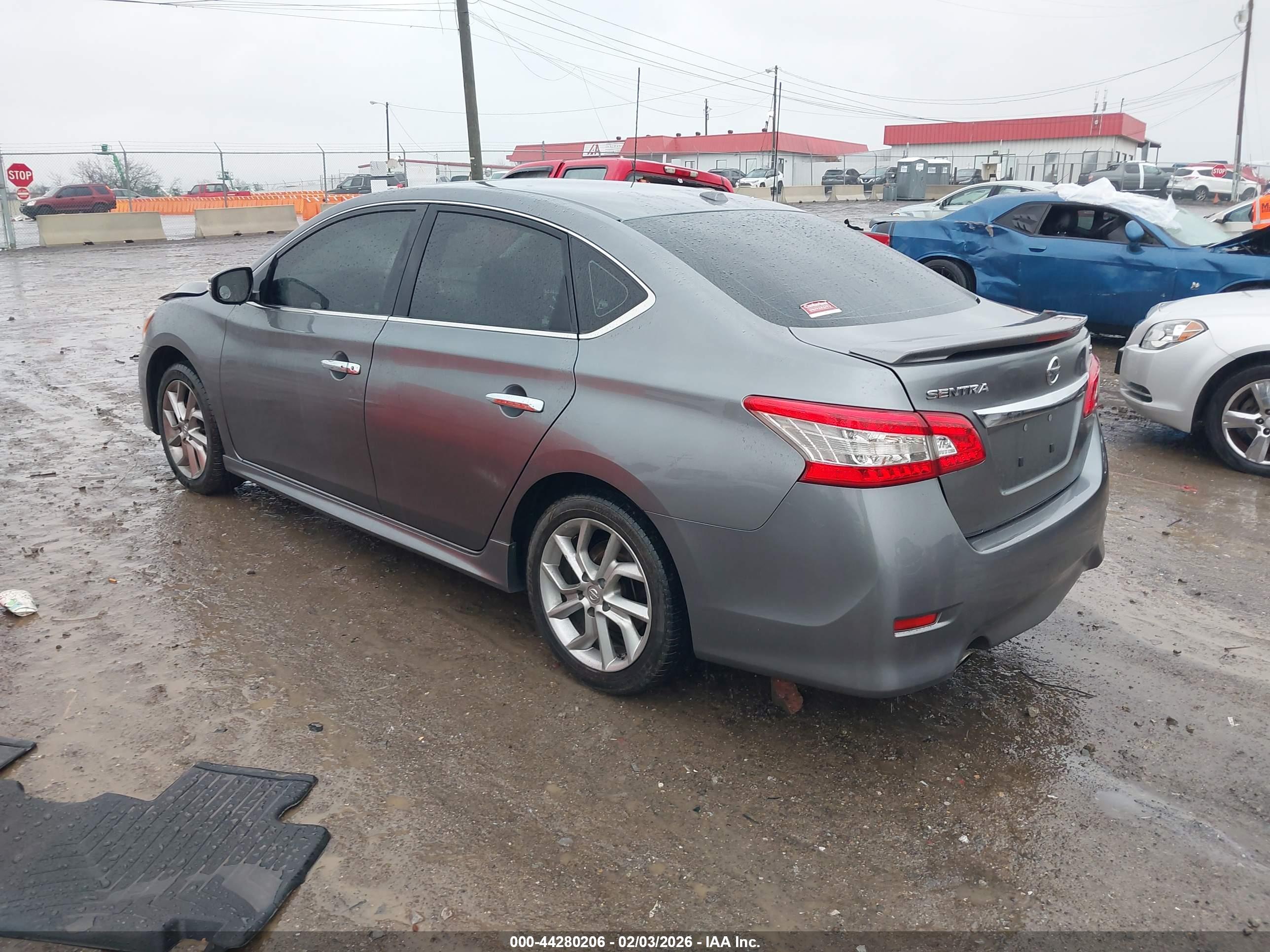 NISSAN SENTRA image 3