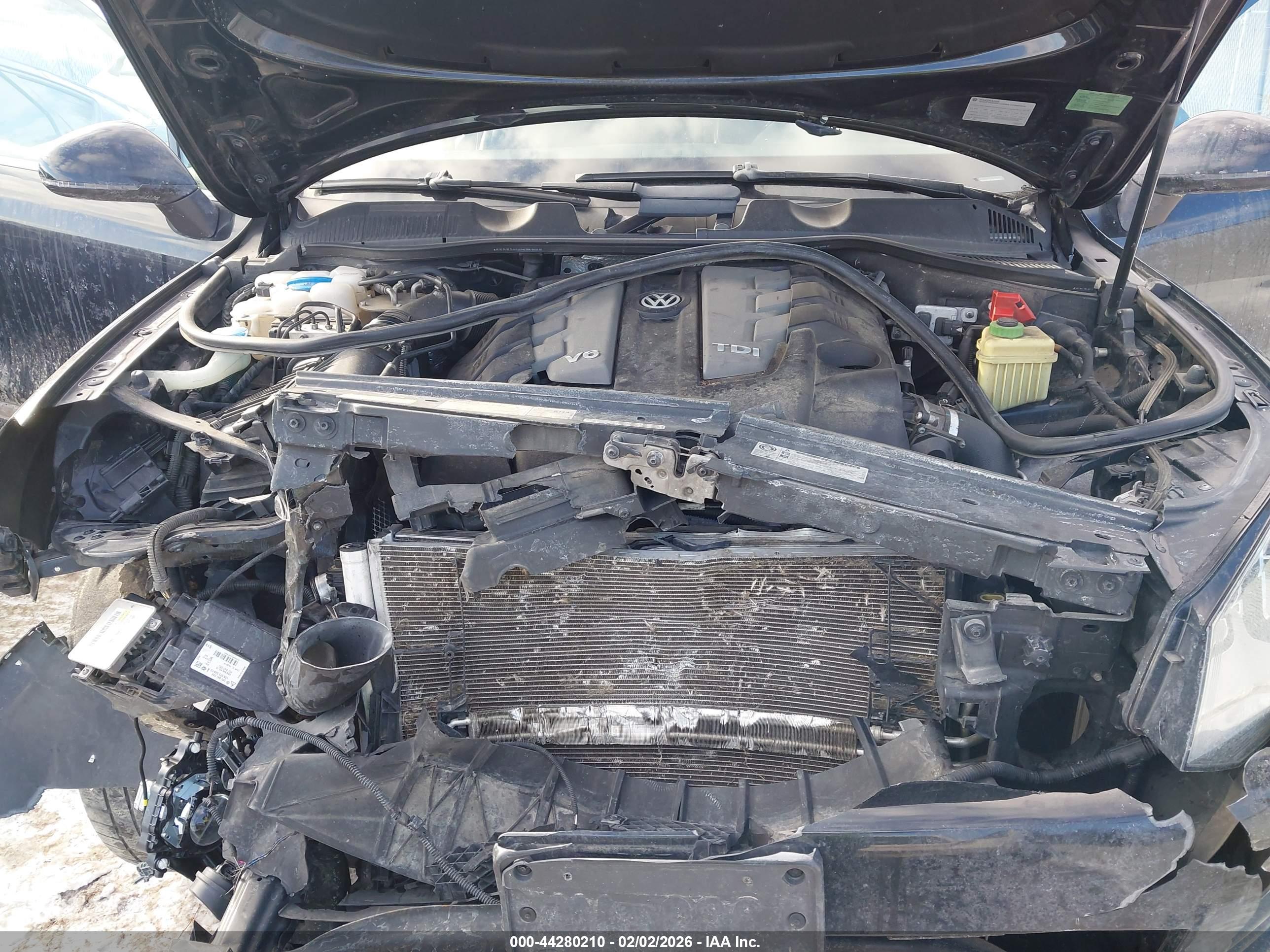 VOLKSWAGEN TOUAREG image 10