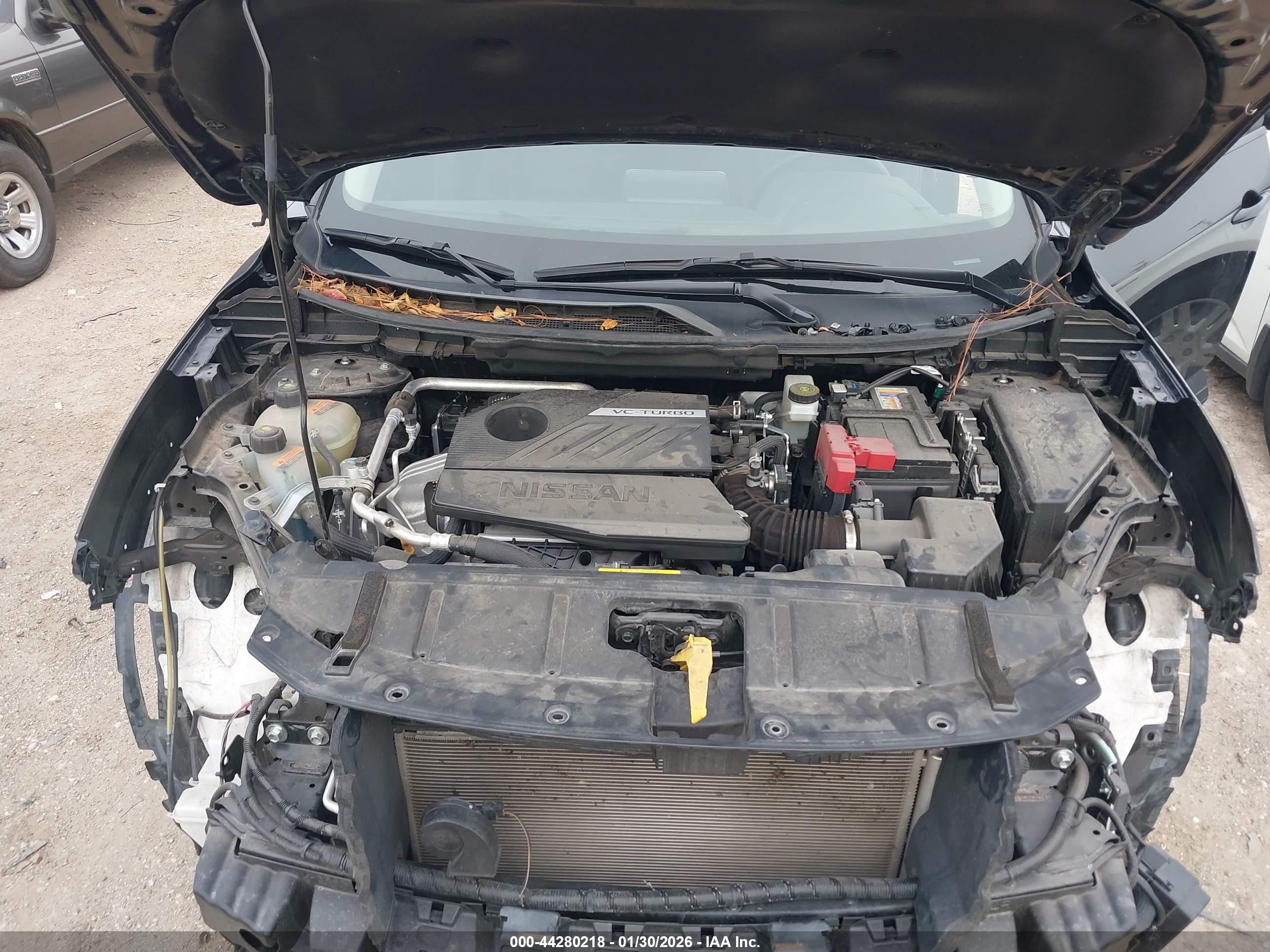 NISSAN ROGUE image 10