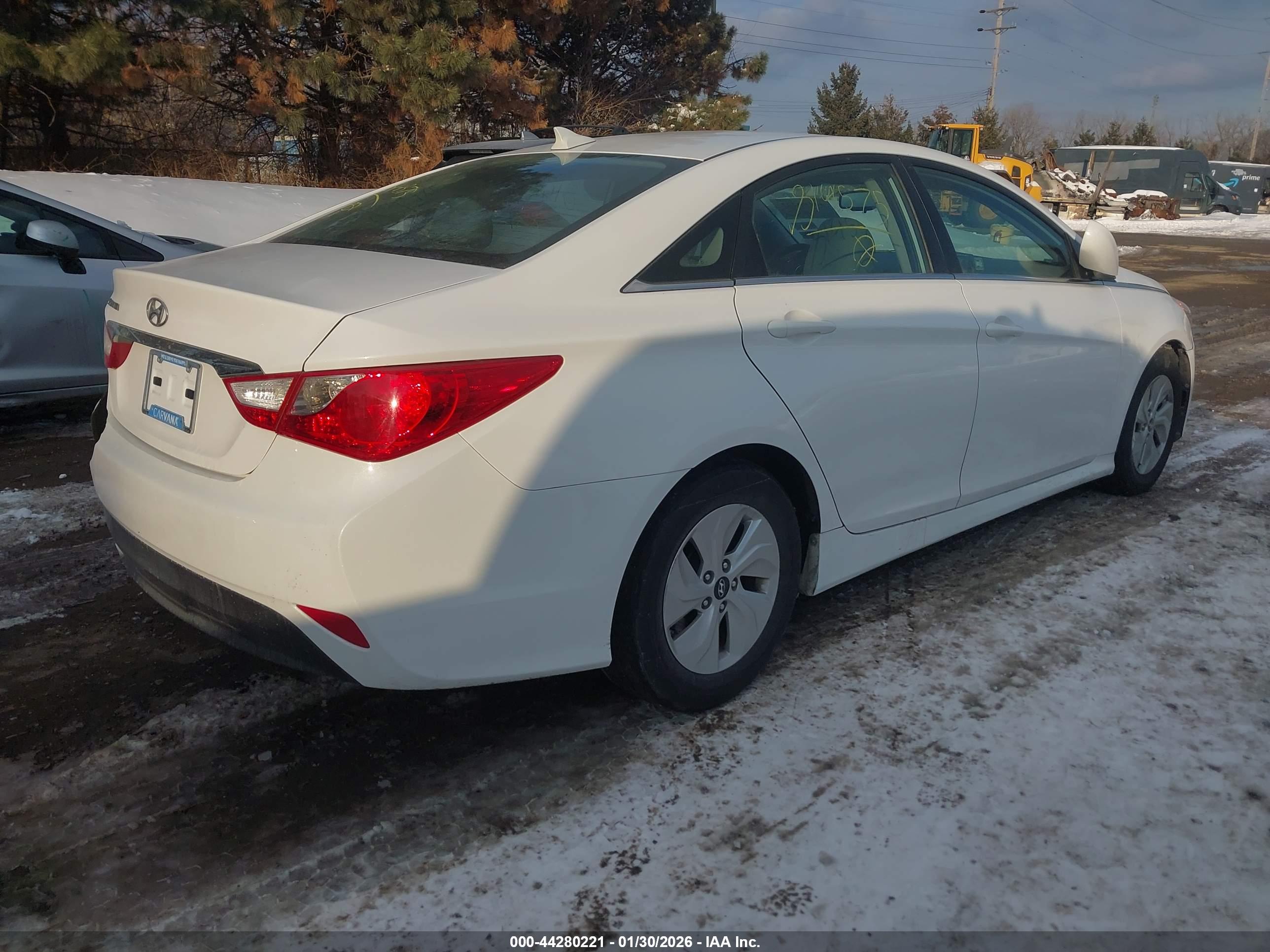 HYUNDAI SONATA image 4
