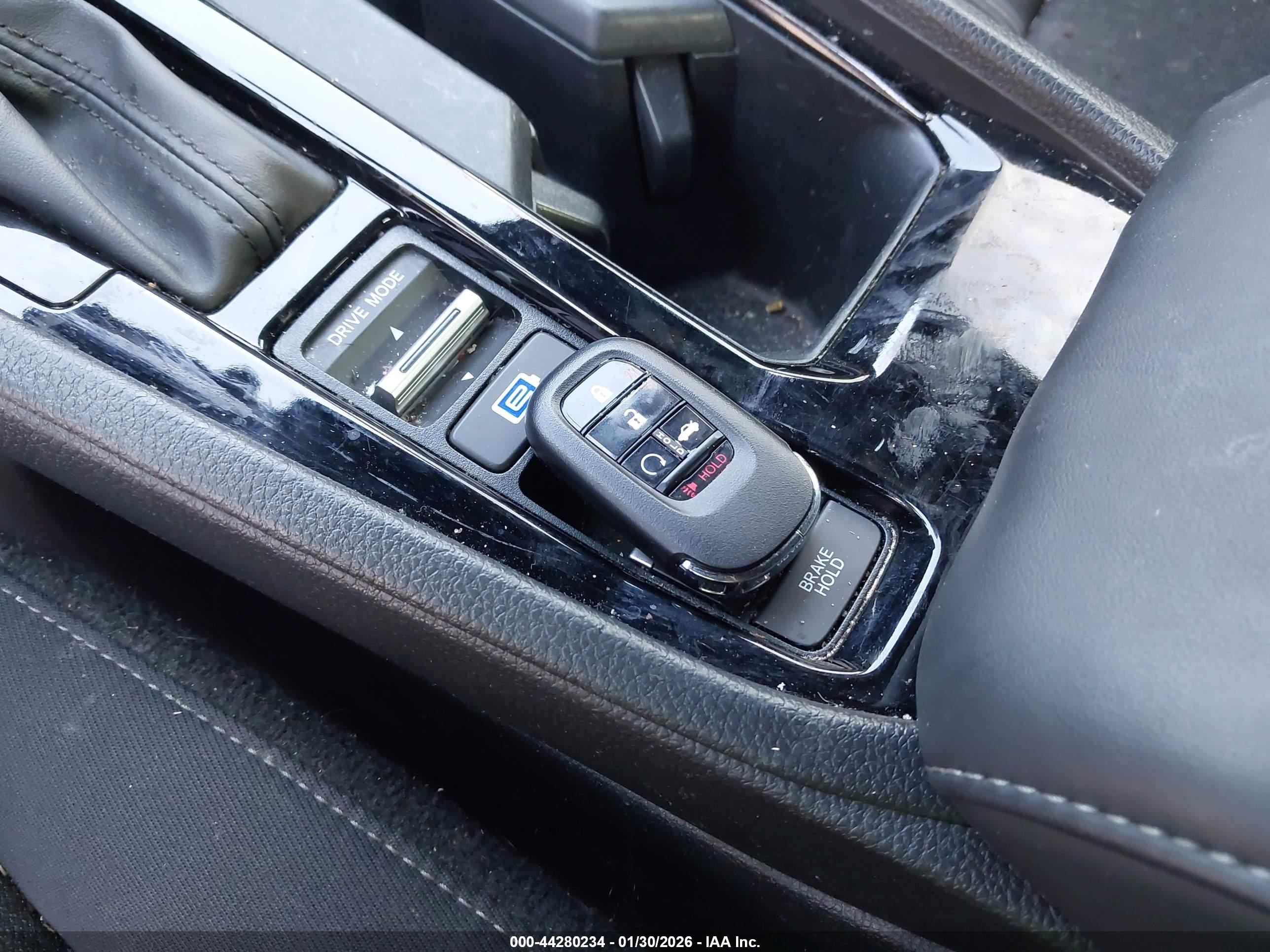 HONDA ACCORD image 11