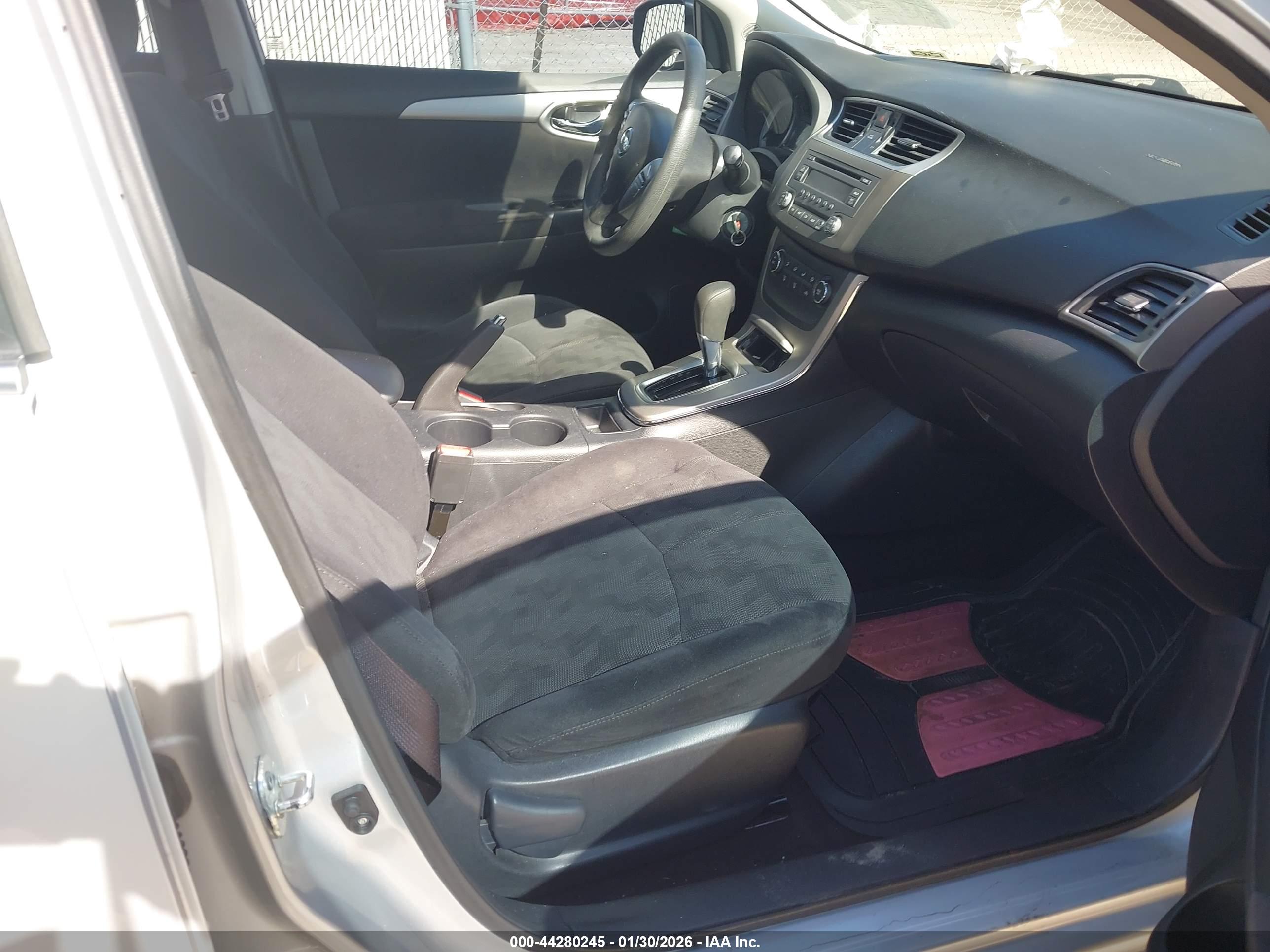 NISSAN SENTRA image 5