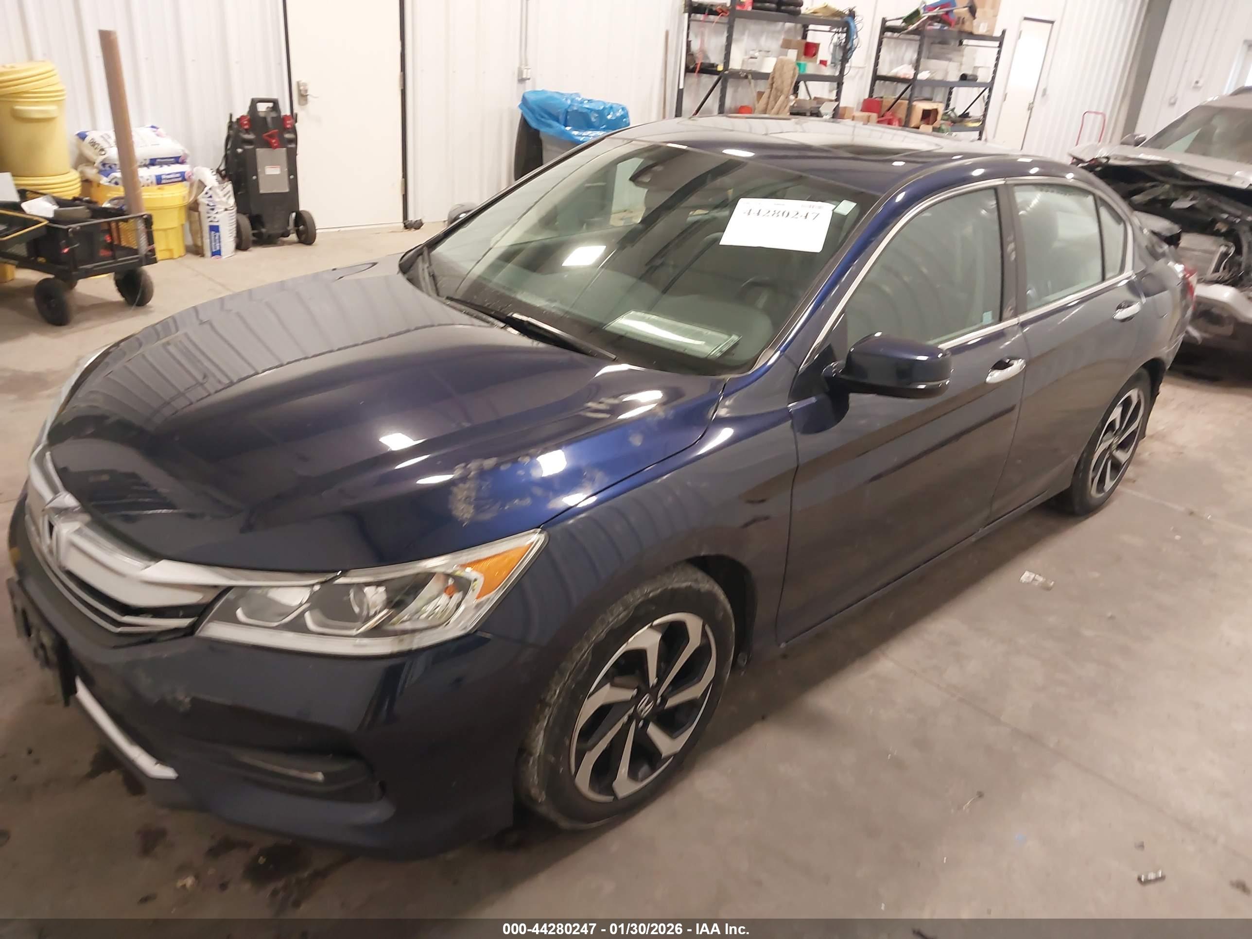 HONDA ACCORD image 2
