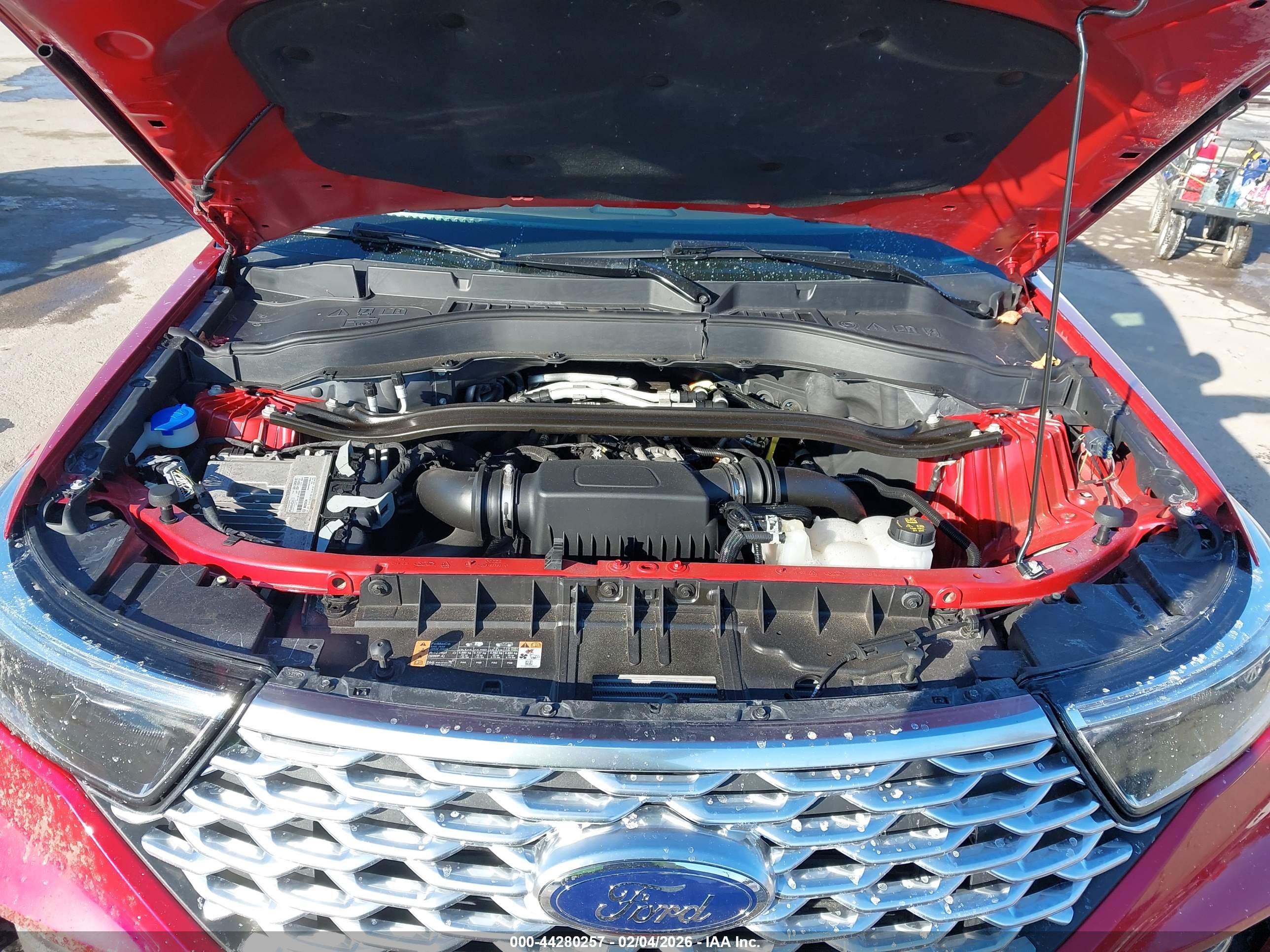 FORD EXPLORER image 10