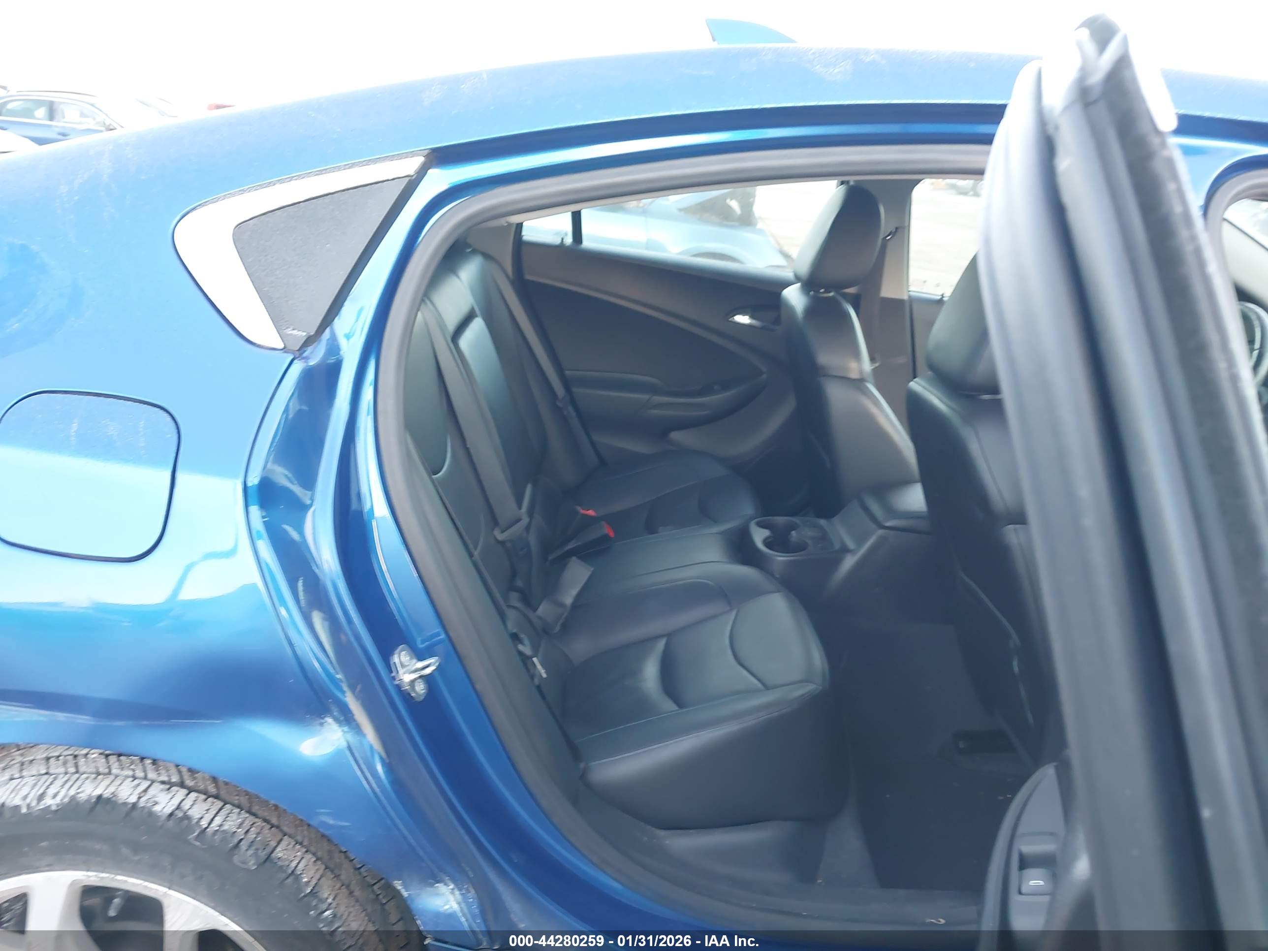 CHEVROLET VOLT image 8