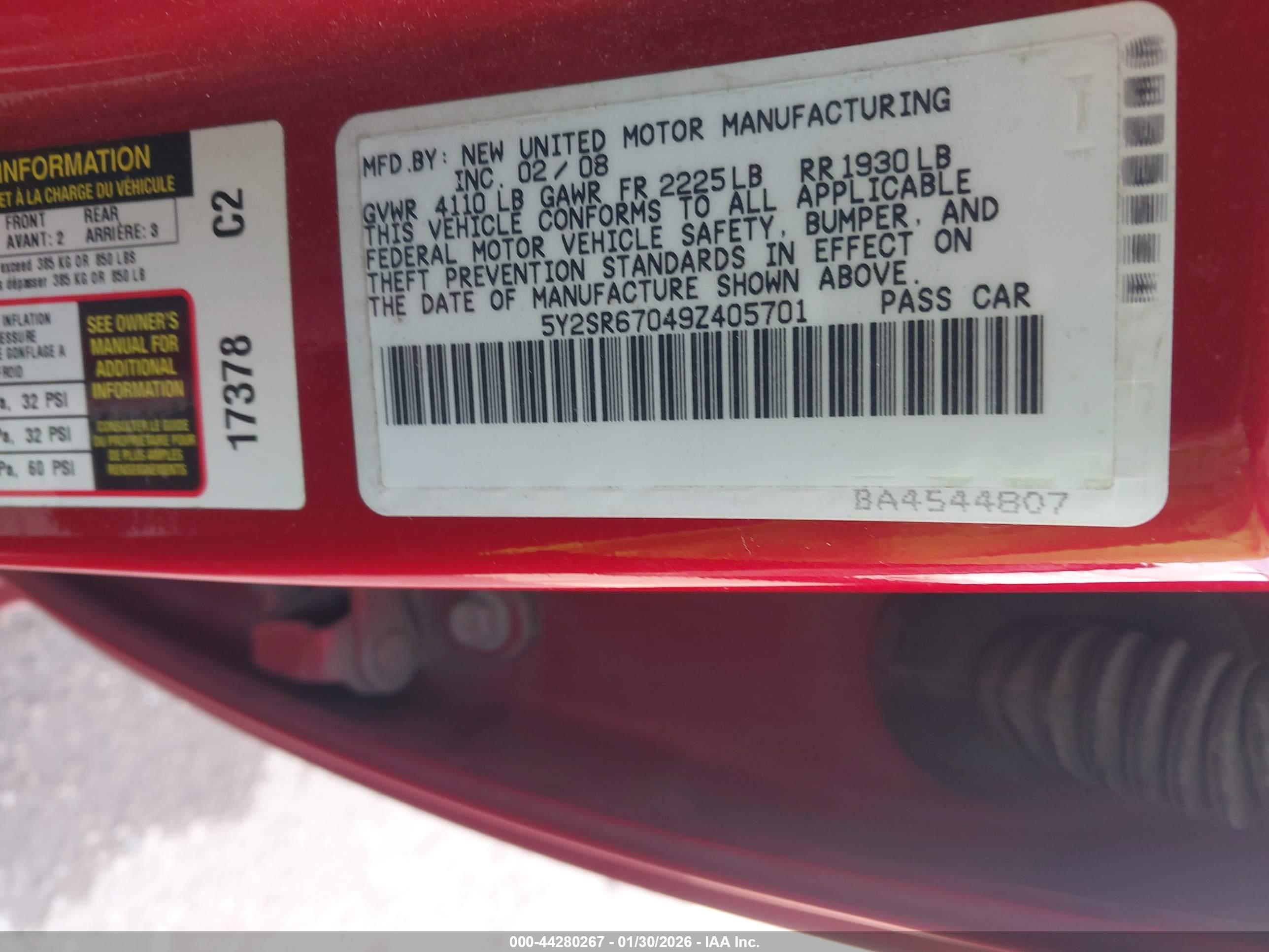 PONTIAC VIBE image 9