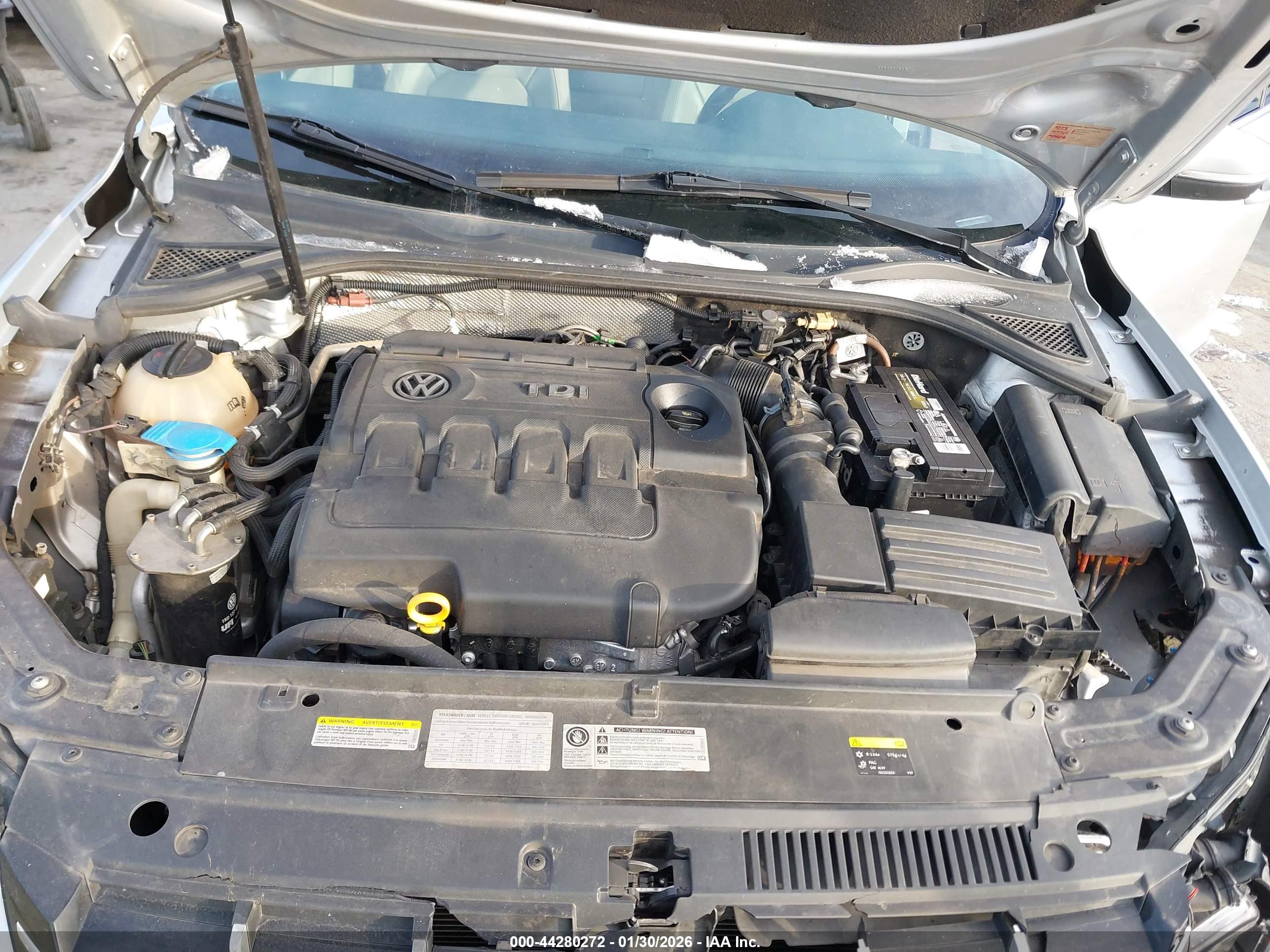 VOLKSWAGEN PASSAT image 10