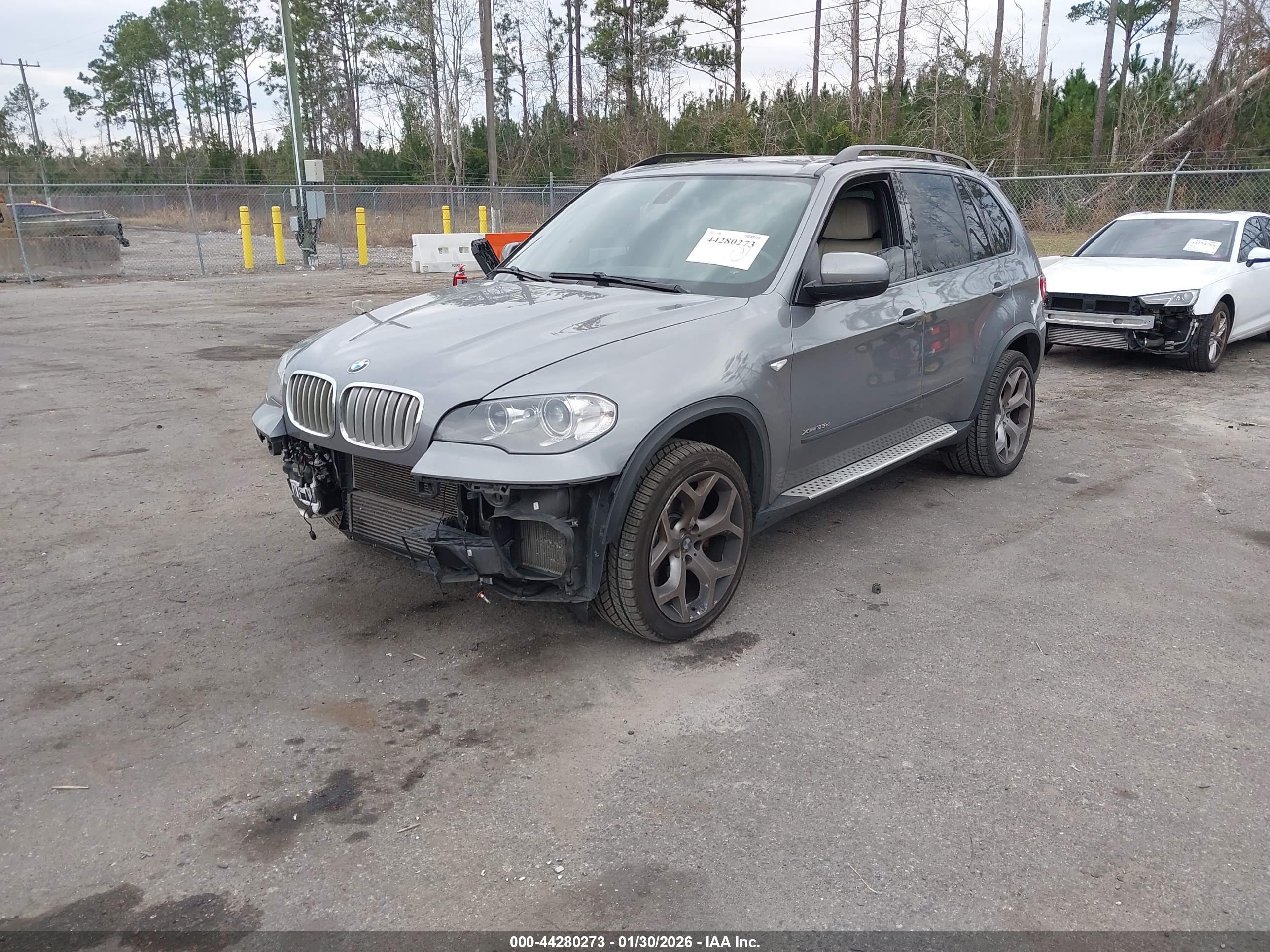 BMW X5 image 2