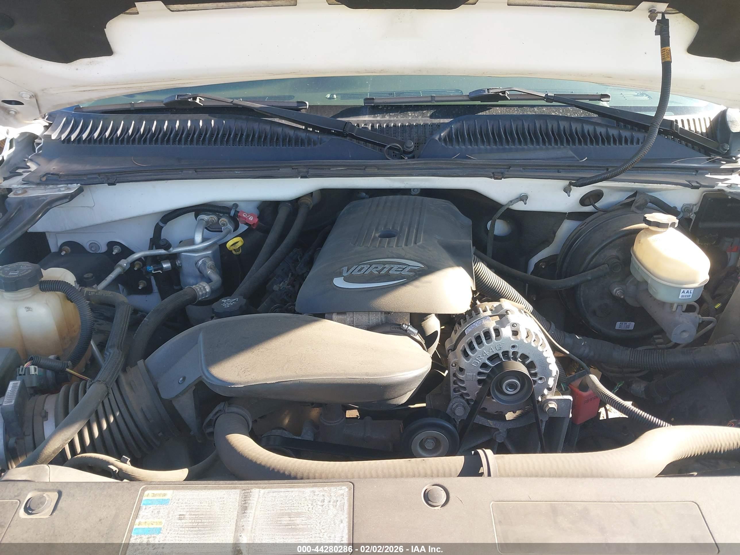 CHEVROLET SILVERADO image 10