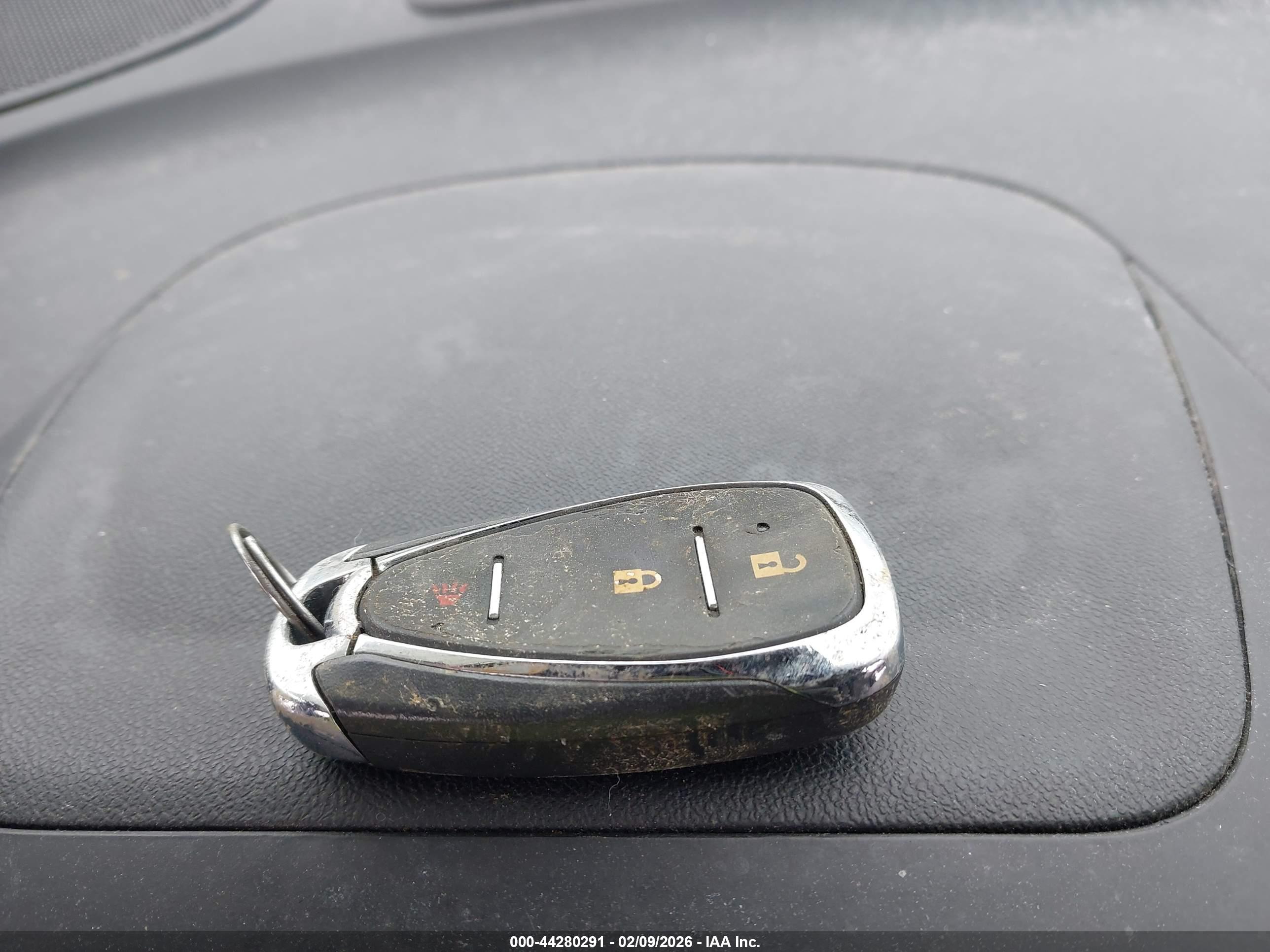 CHEVROLET EQUINOX image 11