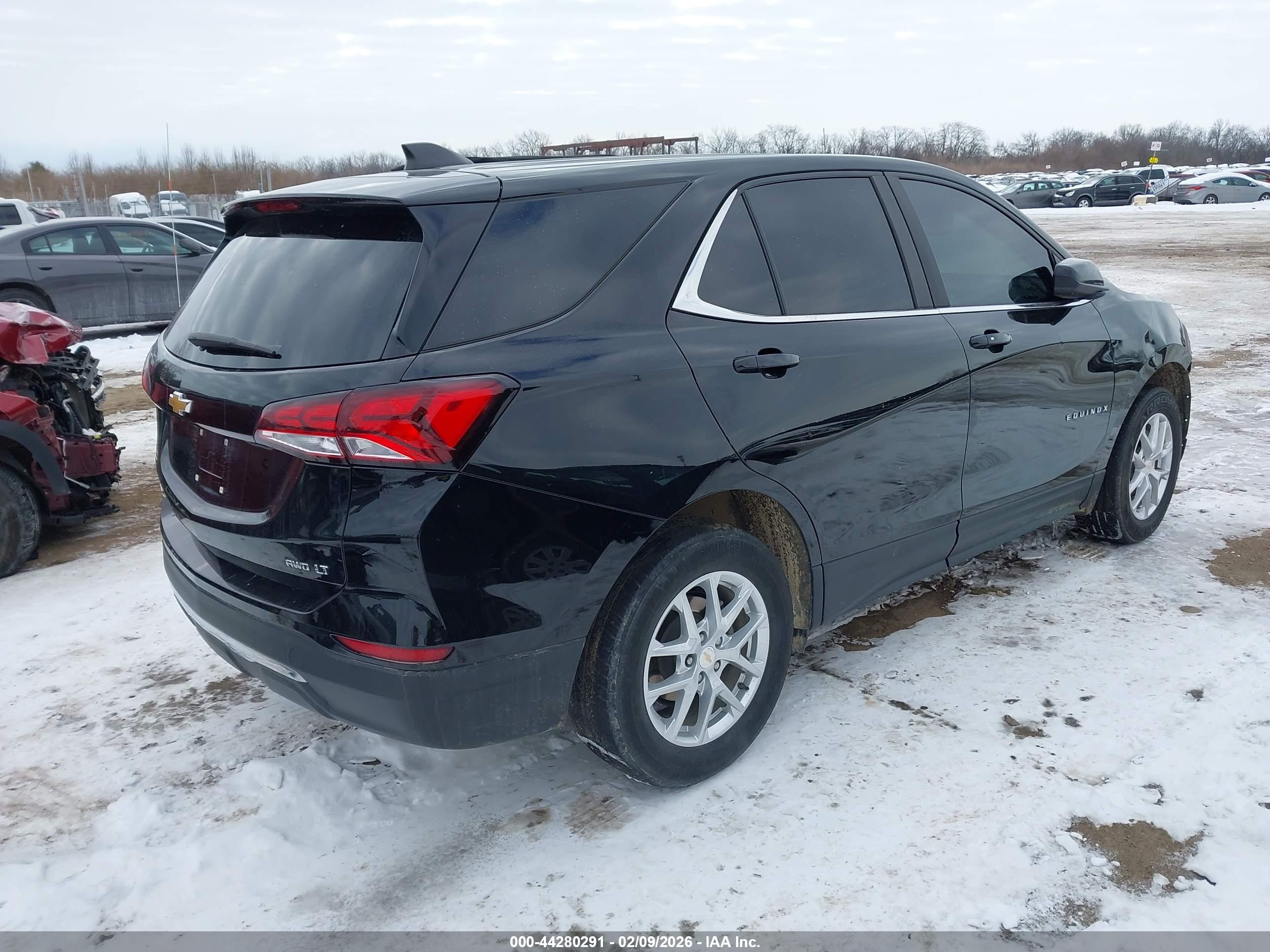 CHEVROLET EQUINOX image 4