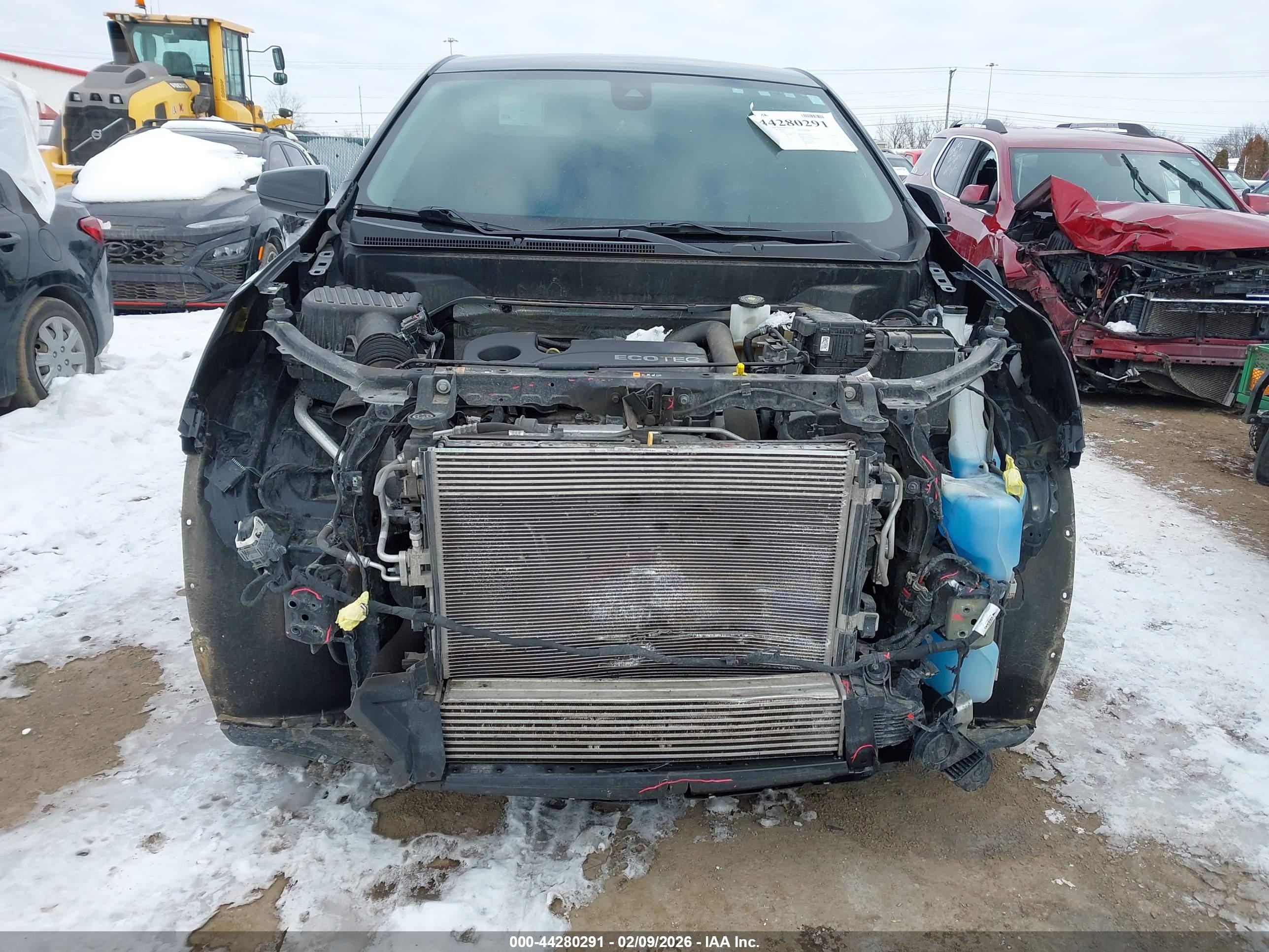 CHEVROLET EQUINOX image 6