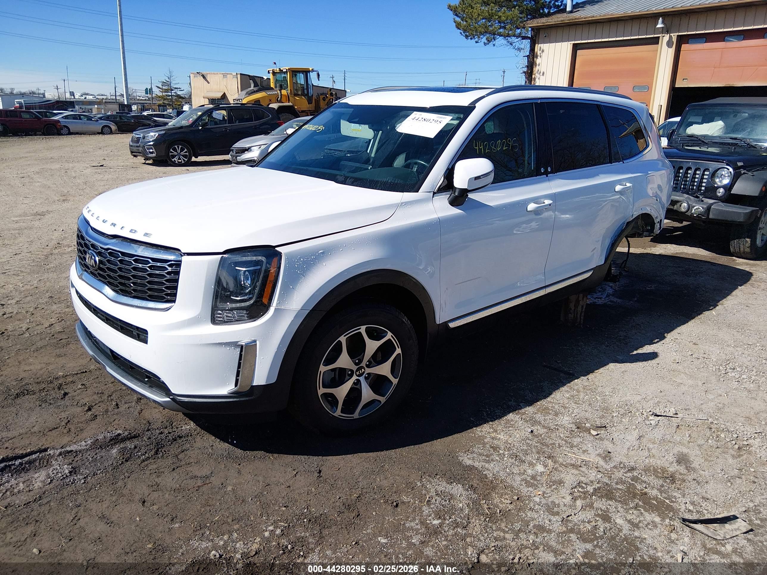 KIA TELLURIDE image 2