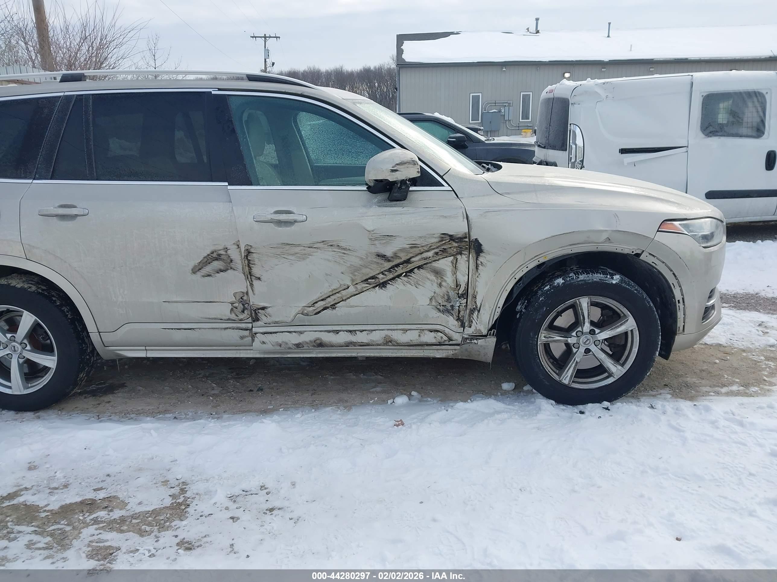 VOLVO XC90 image 6